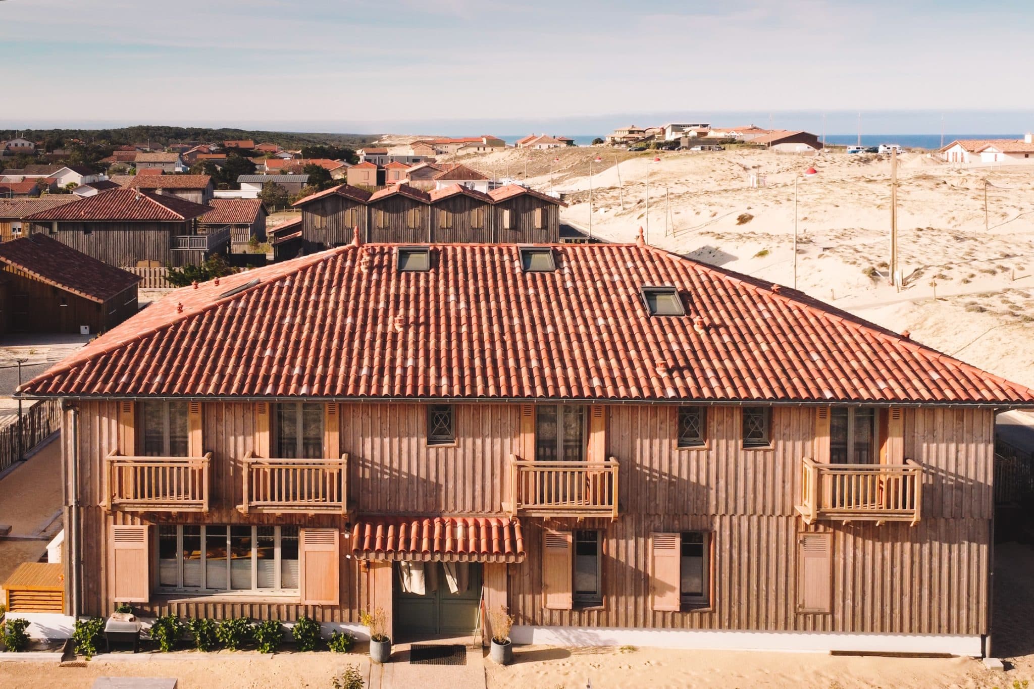 Hidden among the dunes, Villa Helemana.