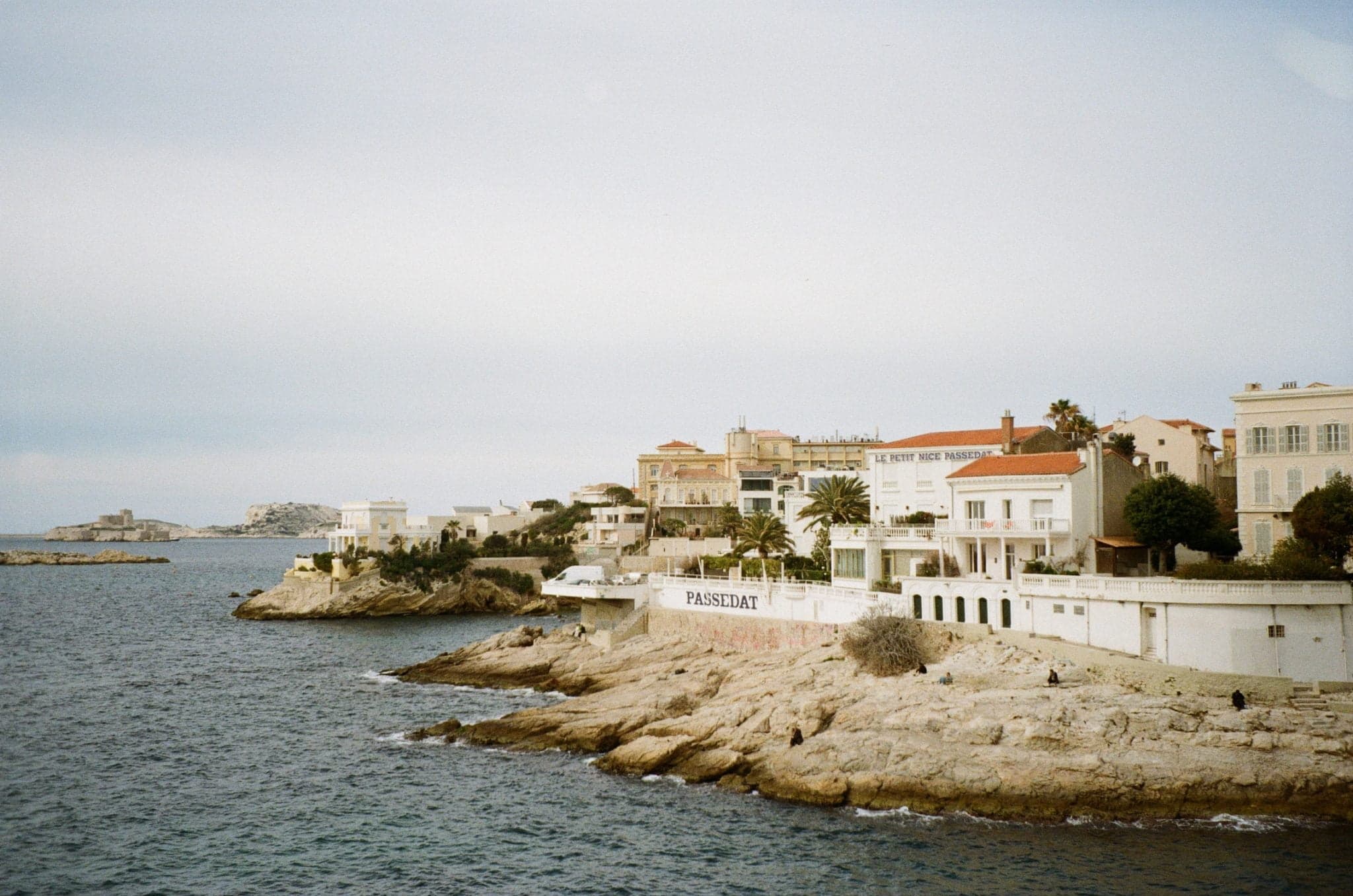 A Marseille institution, Le Petit Nice on the Corniche Kennedy. © Anna Pheulpin