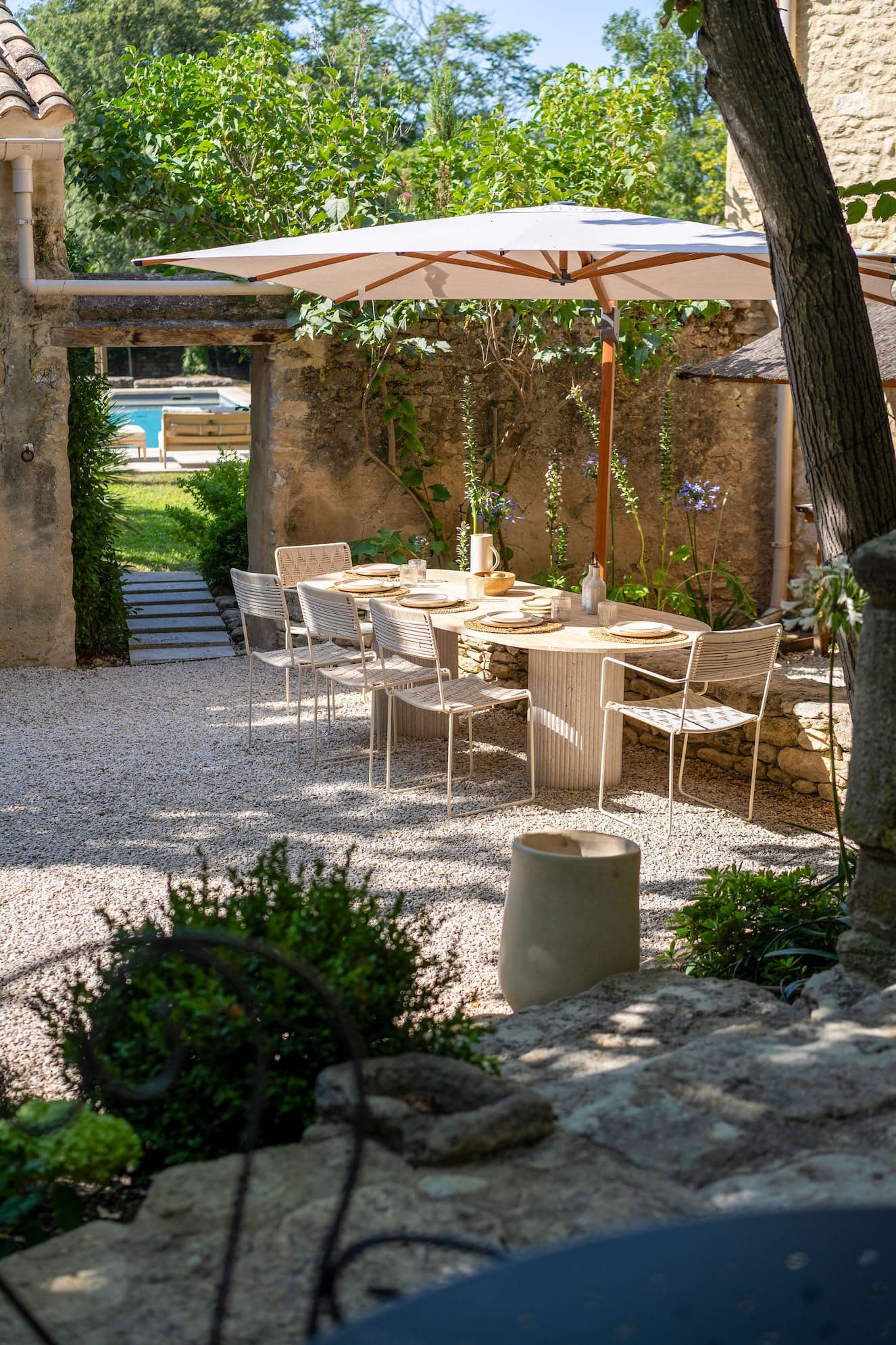 The charming terrace of Mas Ohana.