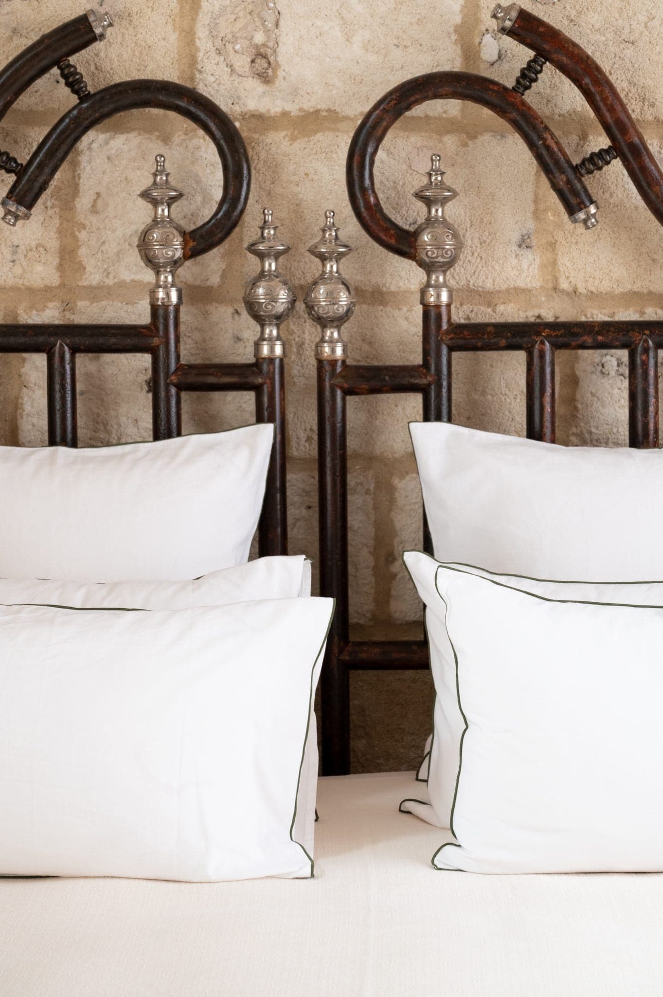 The hotel-quality bedding at Casa a Corte.