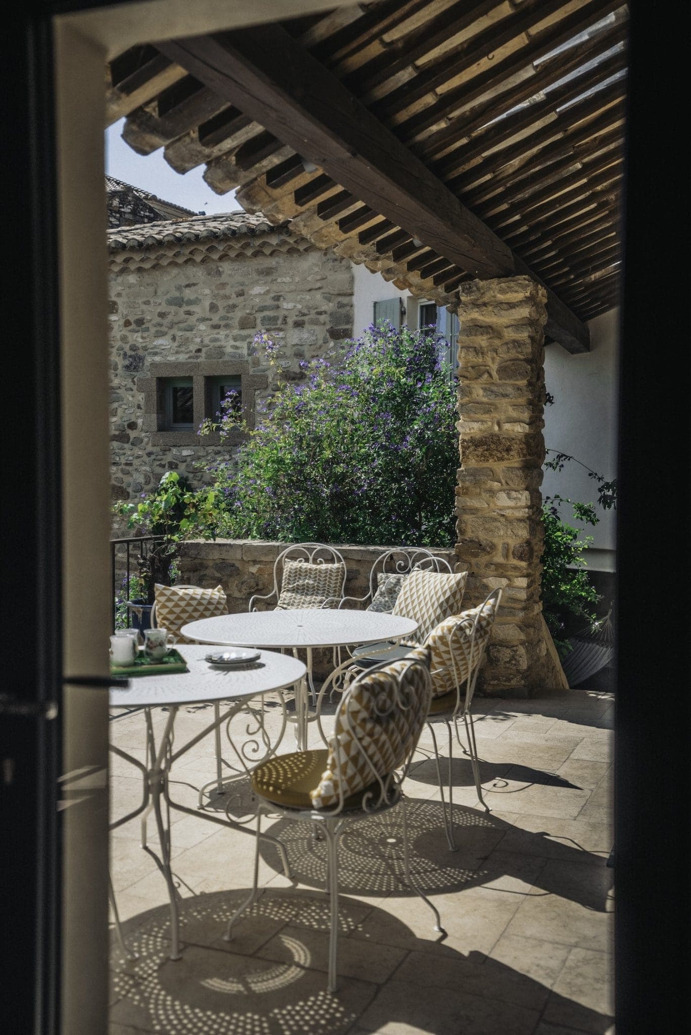 Terraces to relax on everywhere.