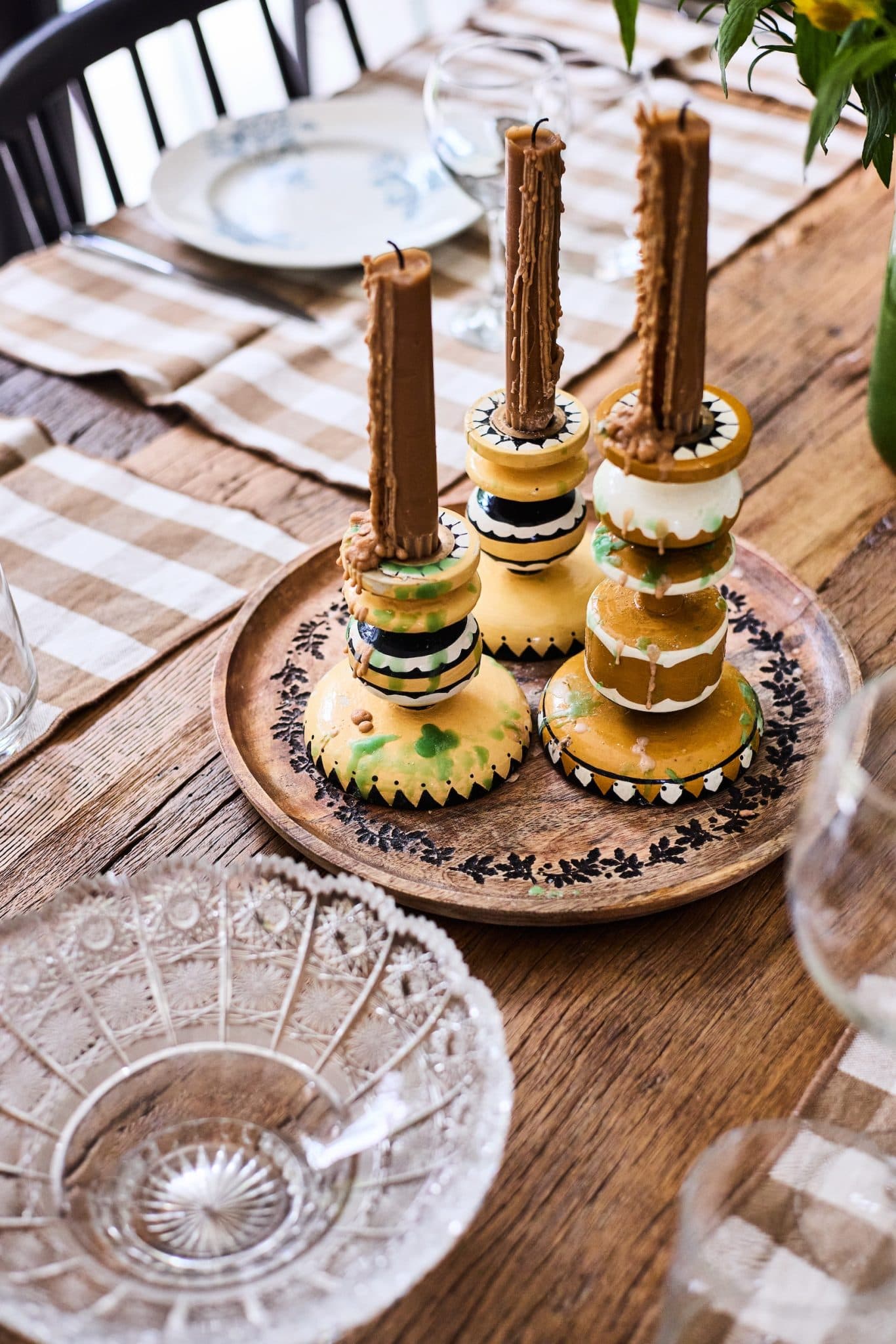 Even the tableware—every item has been carefully chosen with love by Mylene.