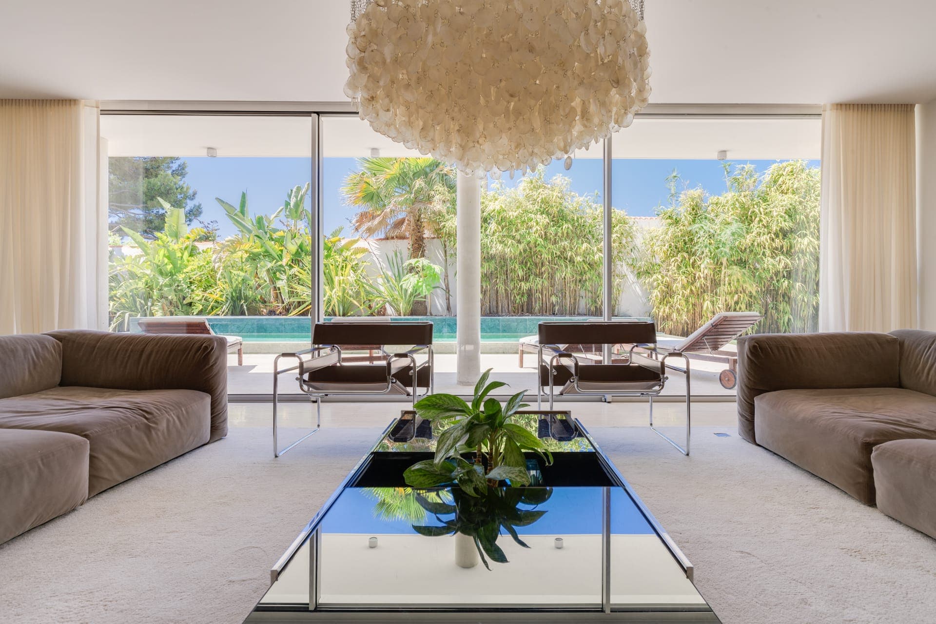 One of the living rooms of Villa Sunset.