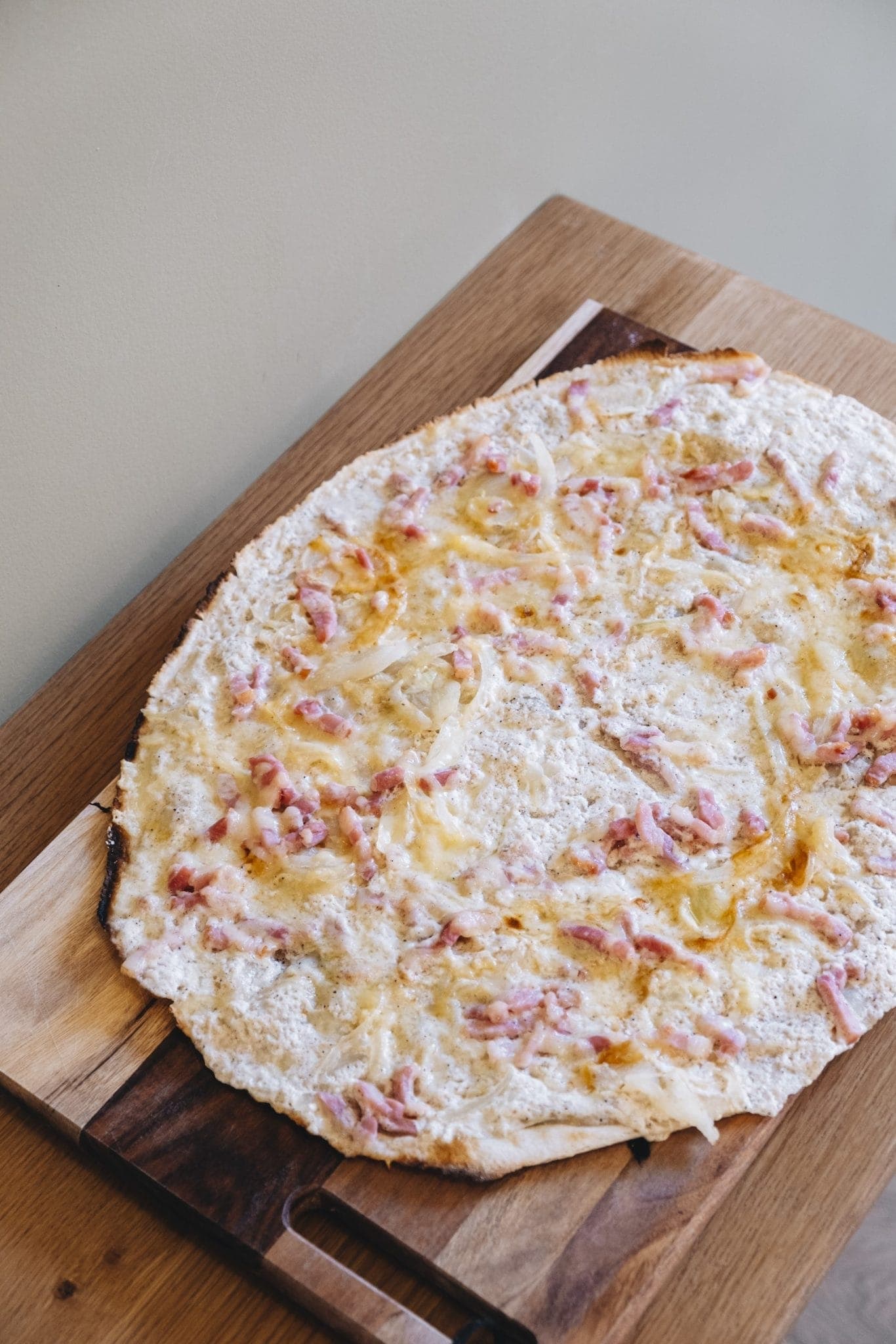 The essential Alsatian flammekueche.