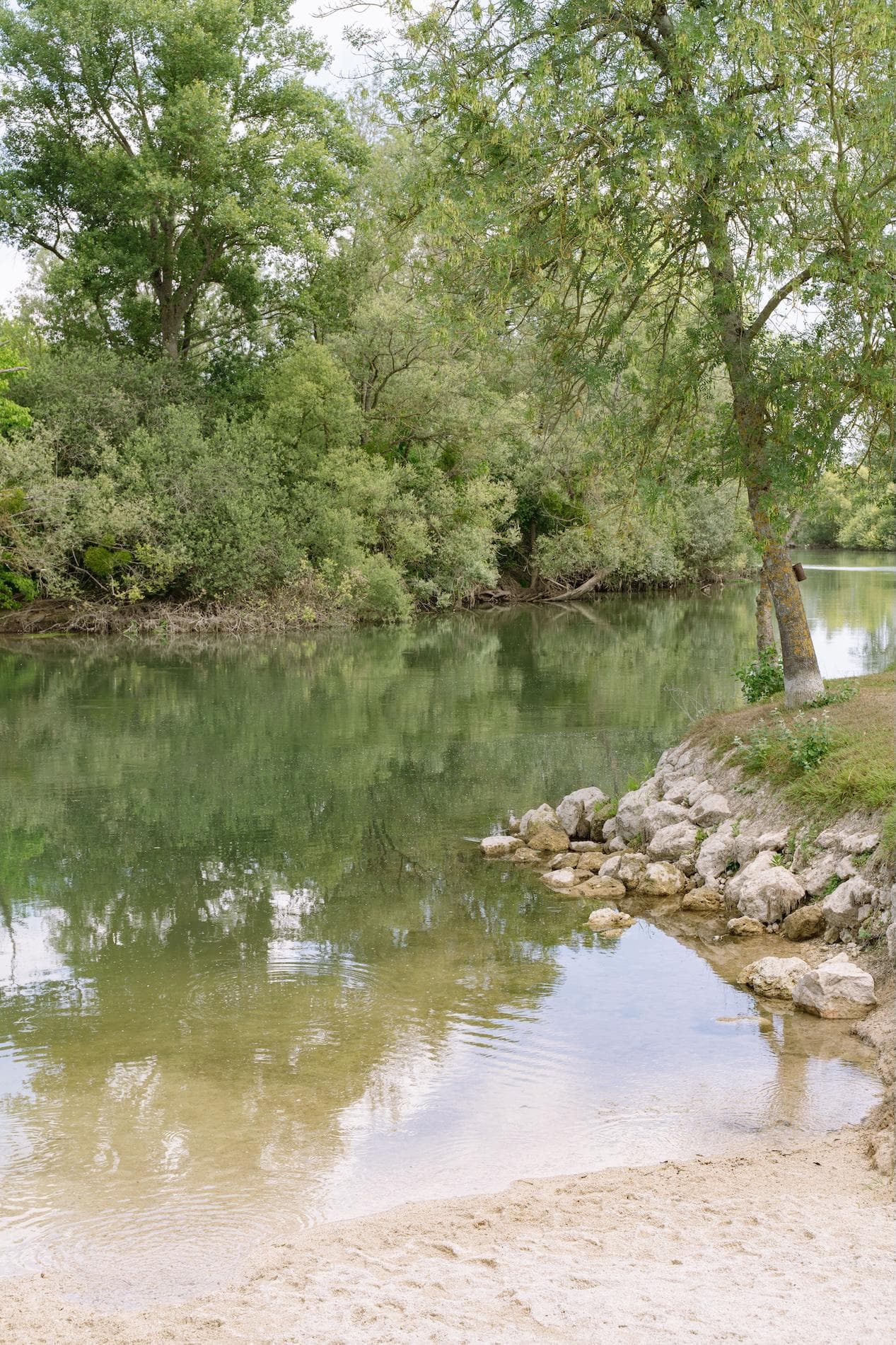 Avant les Parisiens, la Seine accueillait déjà les baigneurs du dimanche.
