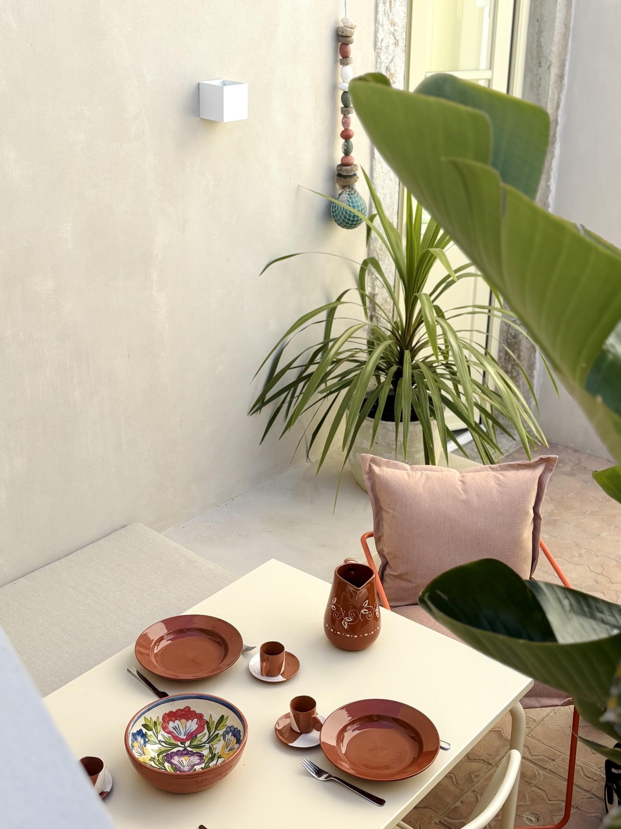 Start your day in style with breakfast in the patio.