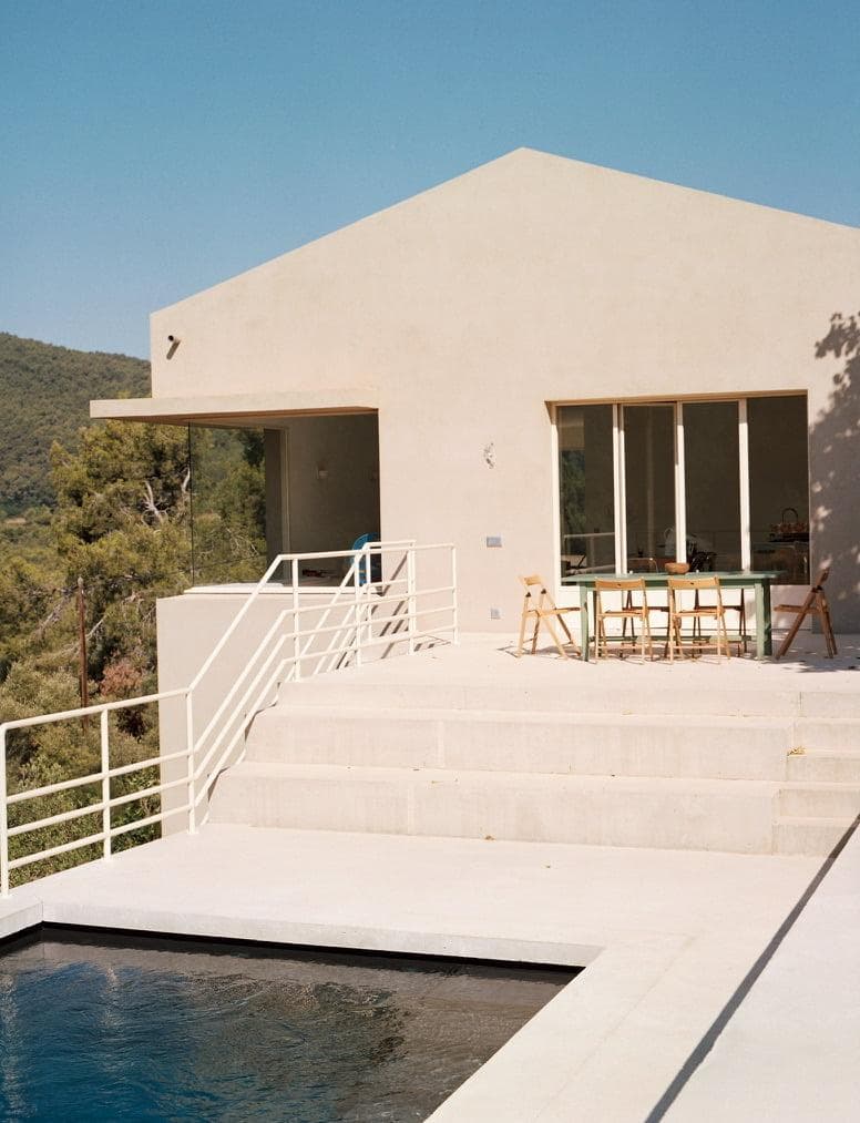 La Villa Anénome, toute en angles.