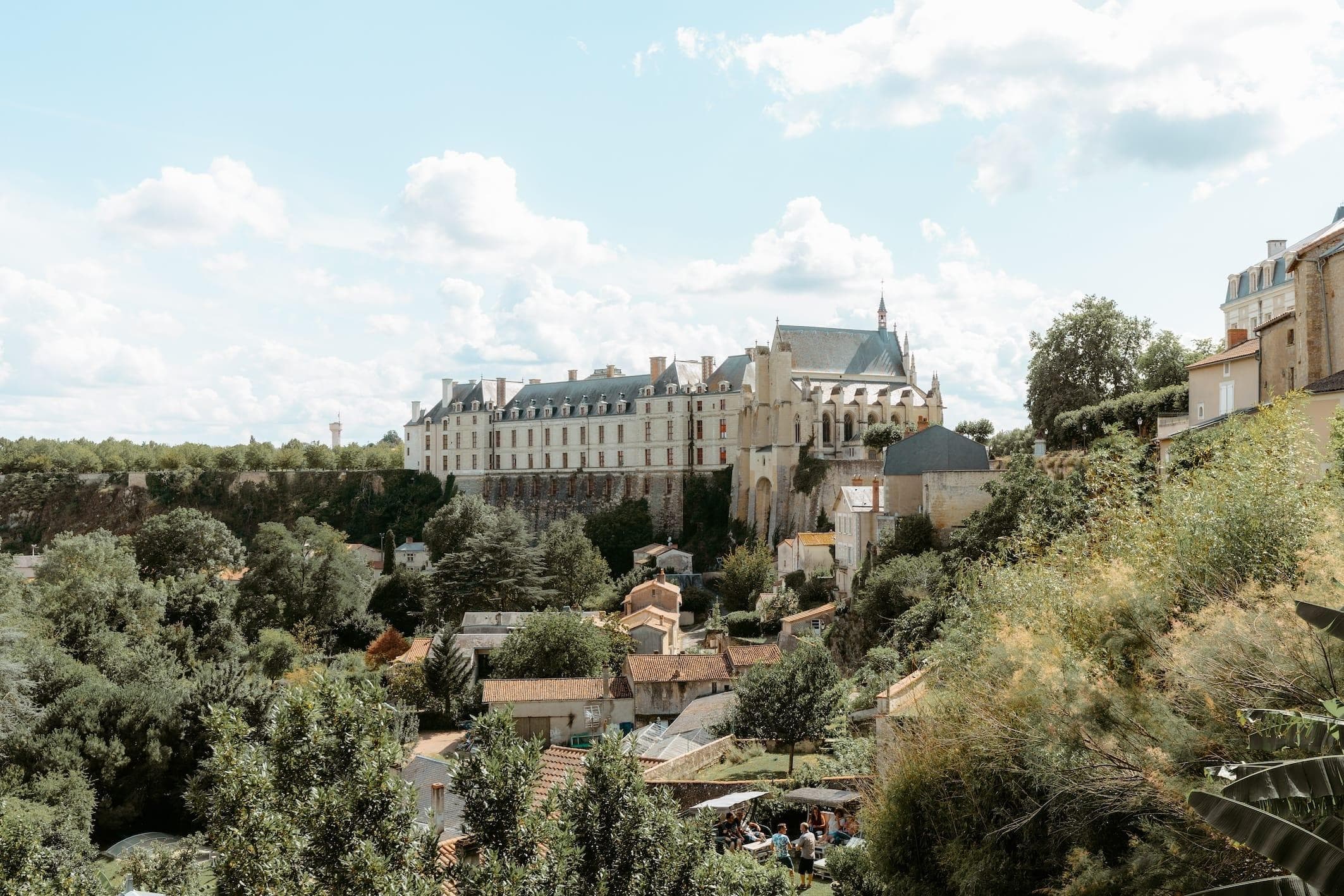 Stunning view of Thouars and the Château des Ducs de La Trémoille from Au Petit Thouars. © Signature June