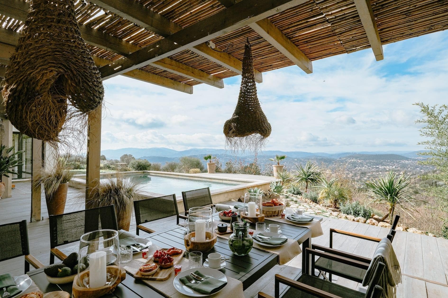 La terrasse de La Villa du Vert Infini.
