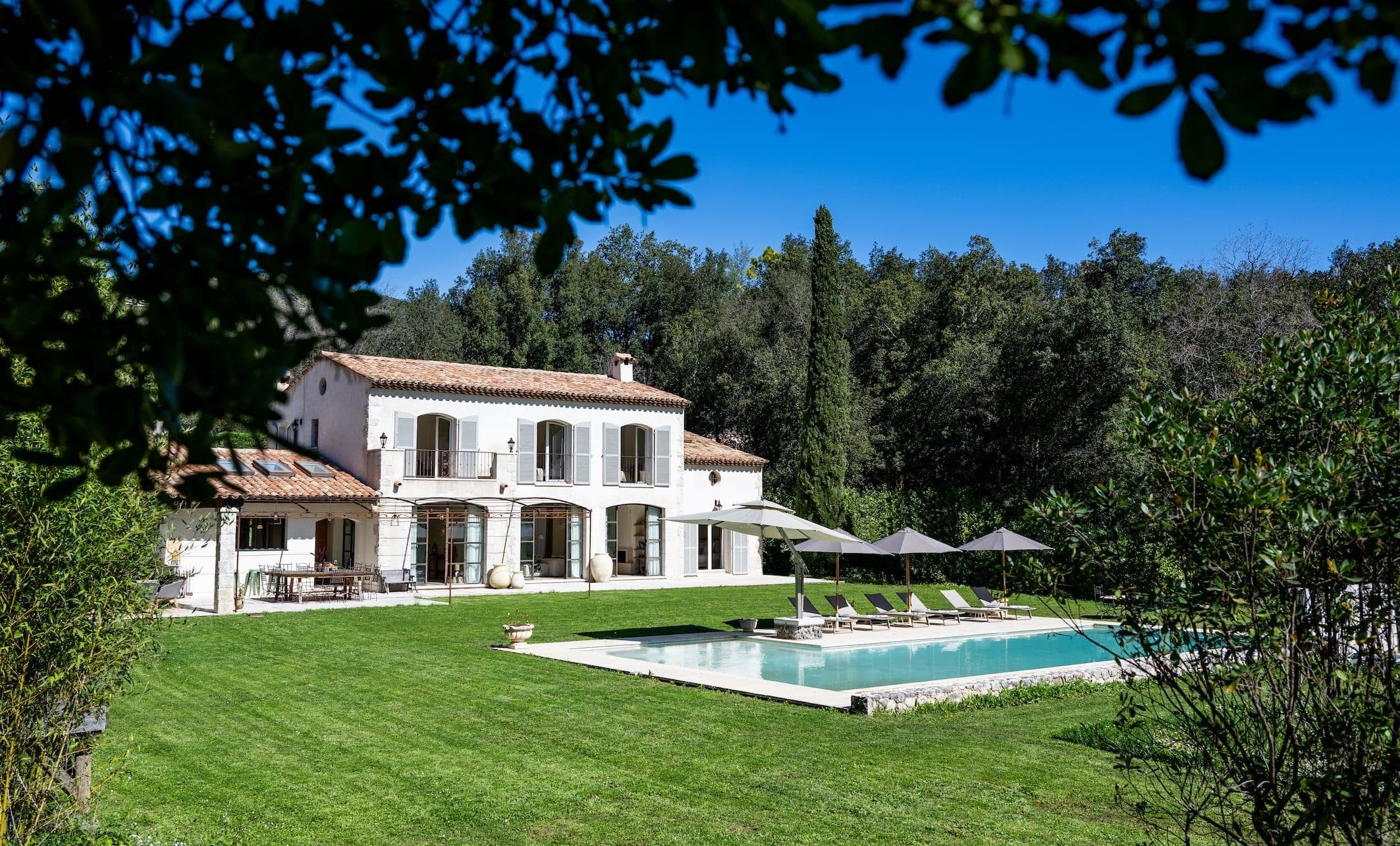 Le Clos d'Allègre, caché dans un parc arboré.