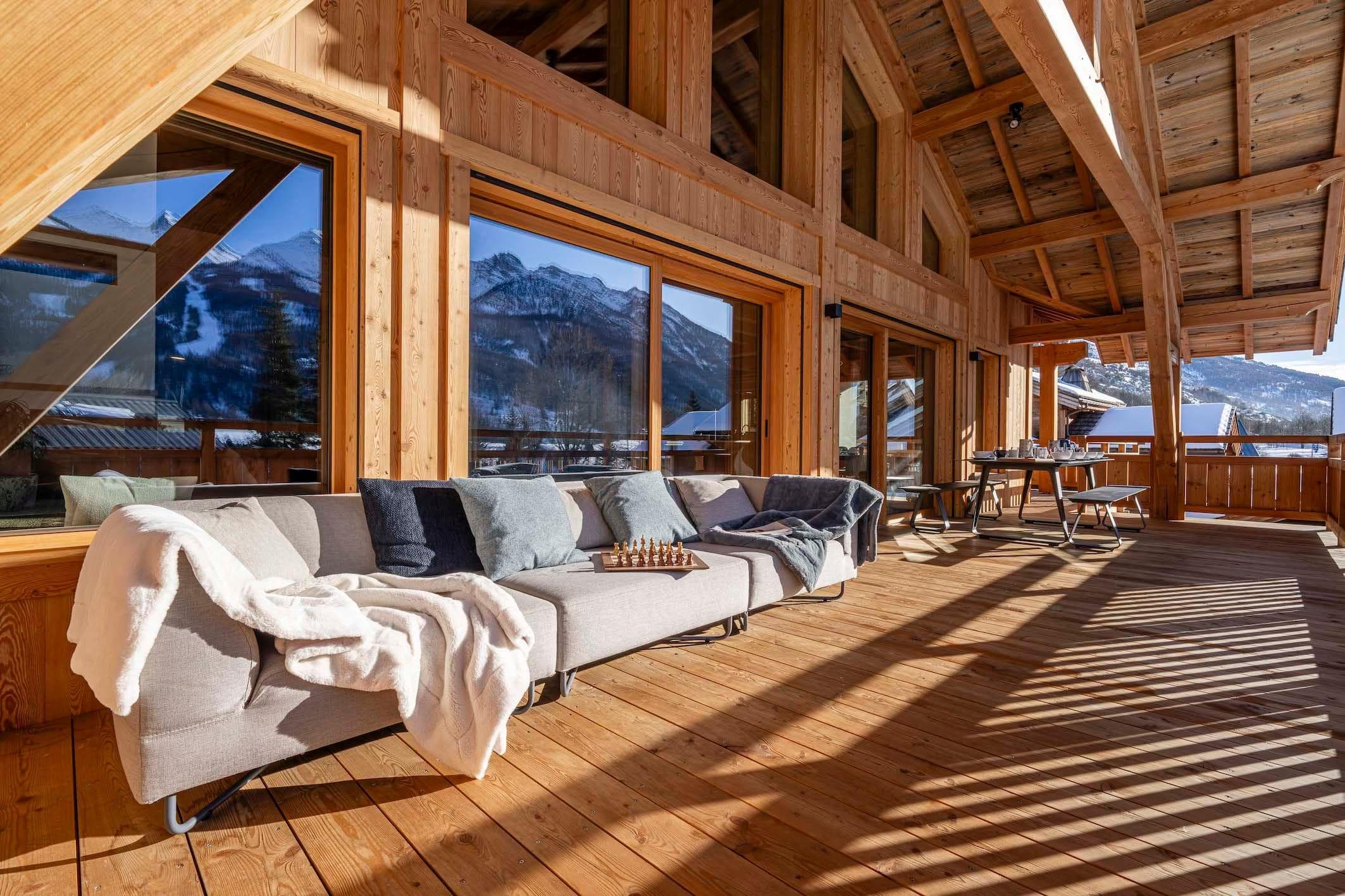 Chalet Cicea terrace