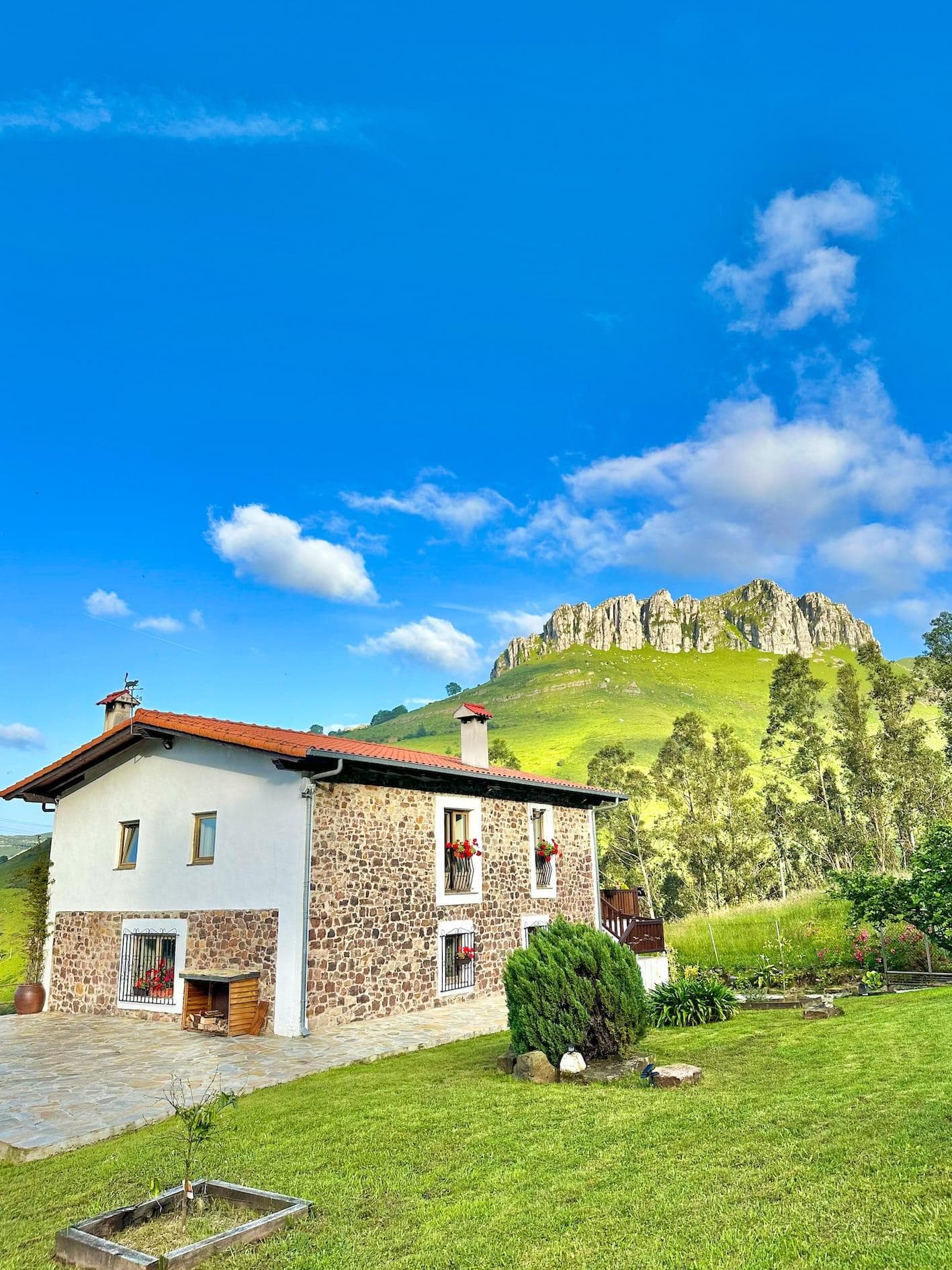 The little house in the mountains, aka La Cabaña del Valle.