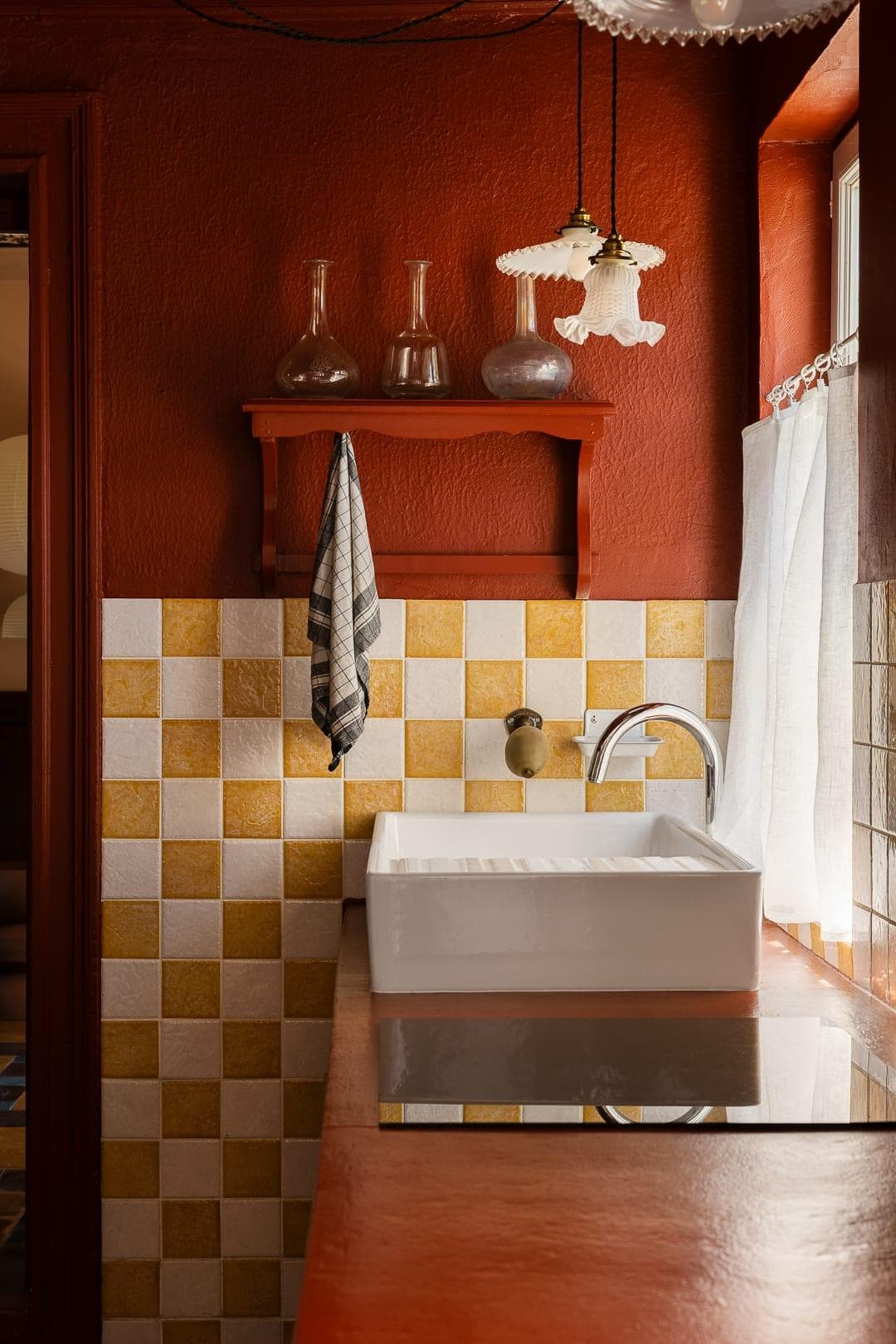 The beautiful kitchen at La Maison du Meunier. © Pam Studio