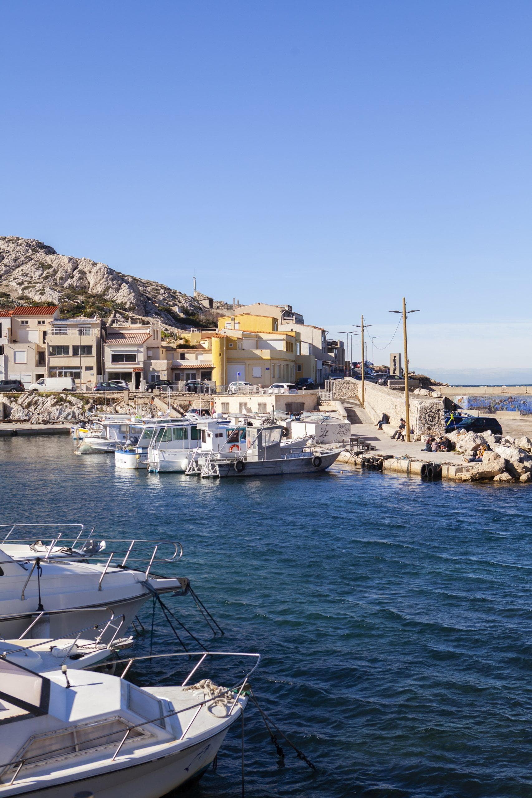 Le petit port de pêche des Goudes.