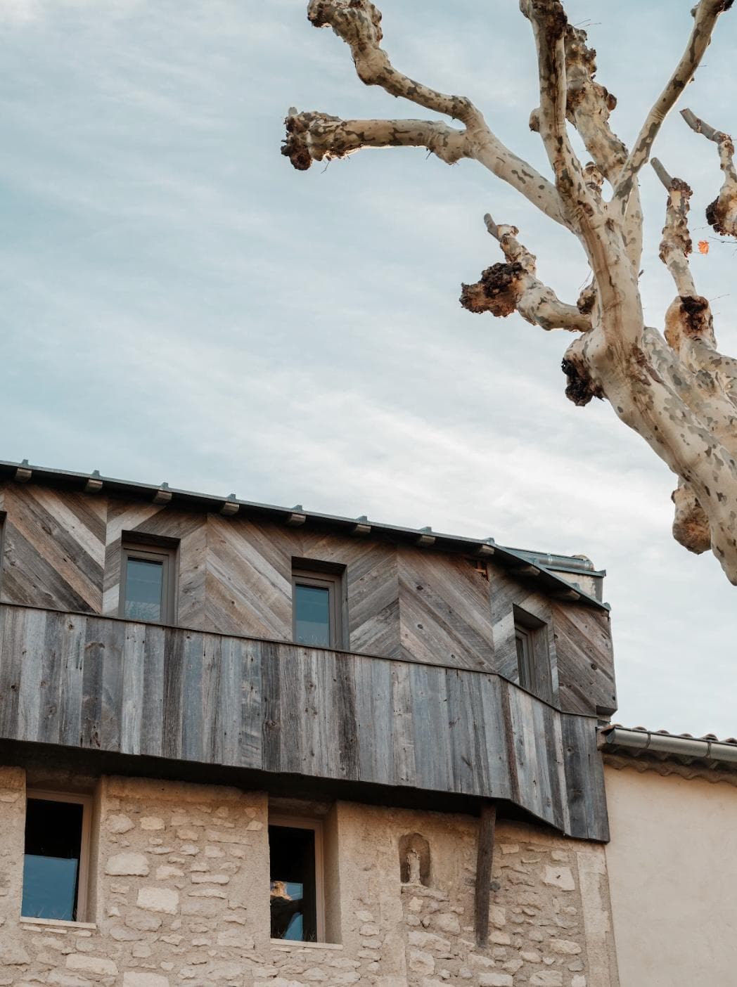 L'extension en bois de La Maison des Remparts.