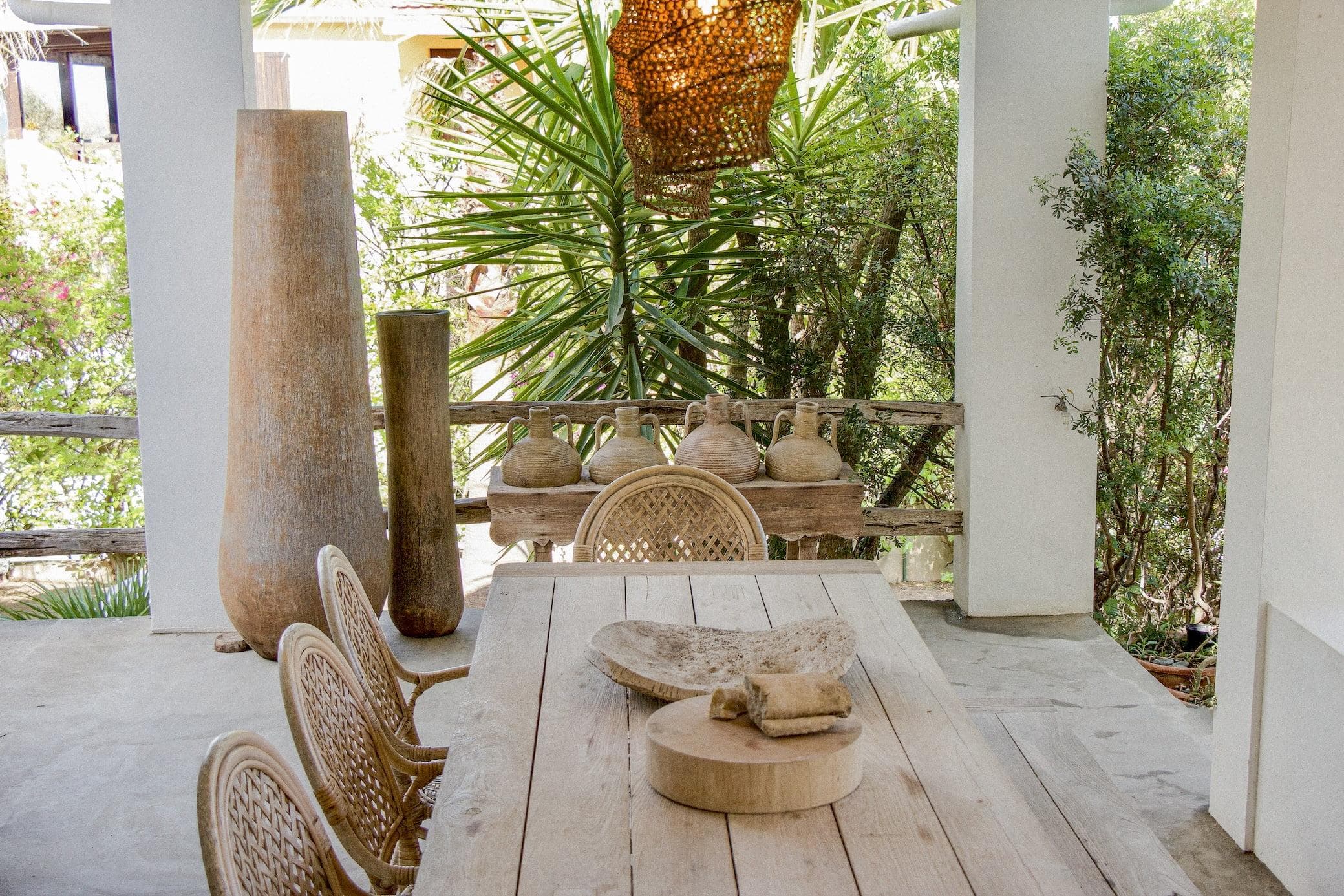 Throughout, there are terraces to seek shade from the sun.