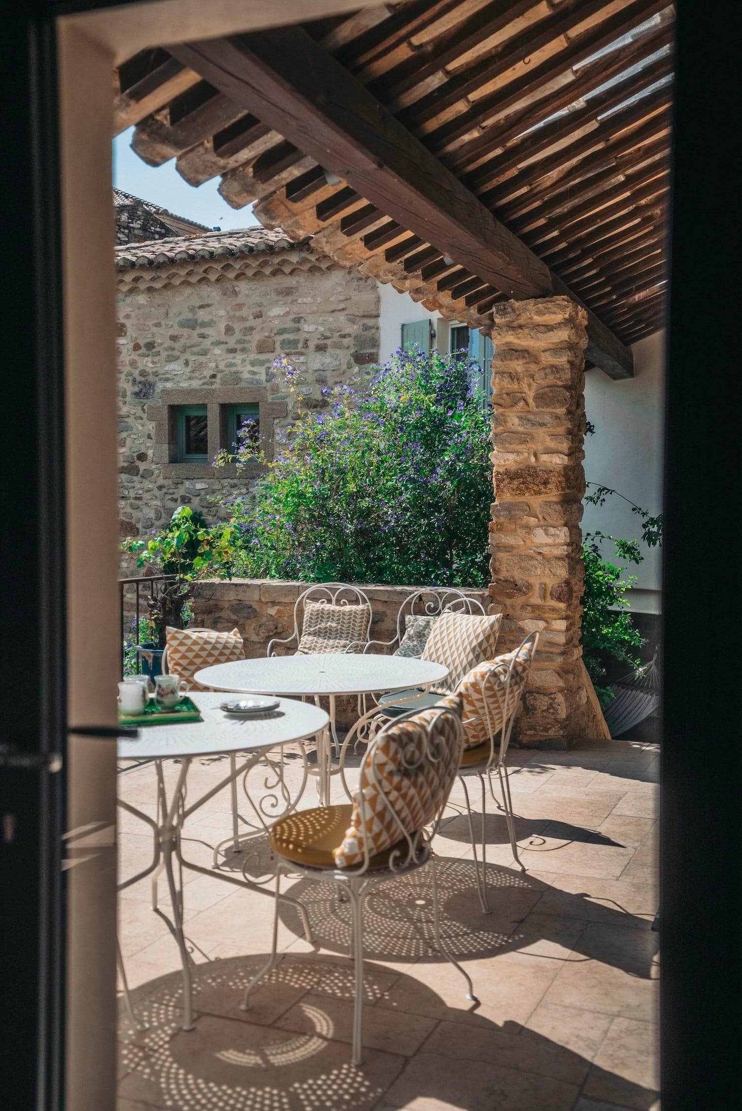 Terraces to relax on everywhere.