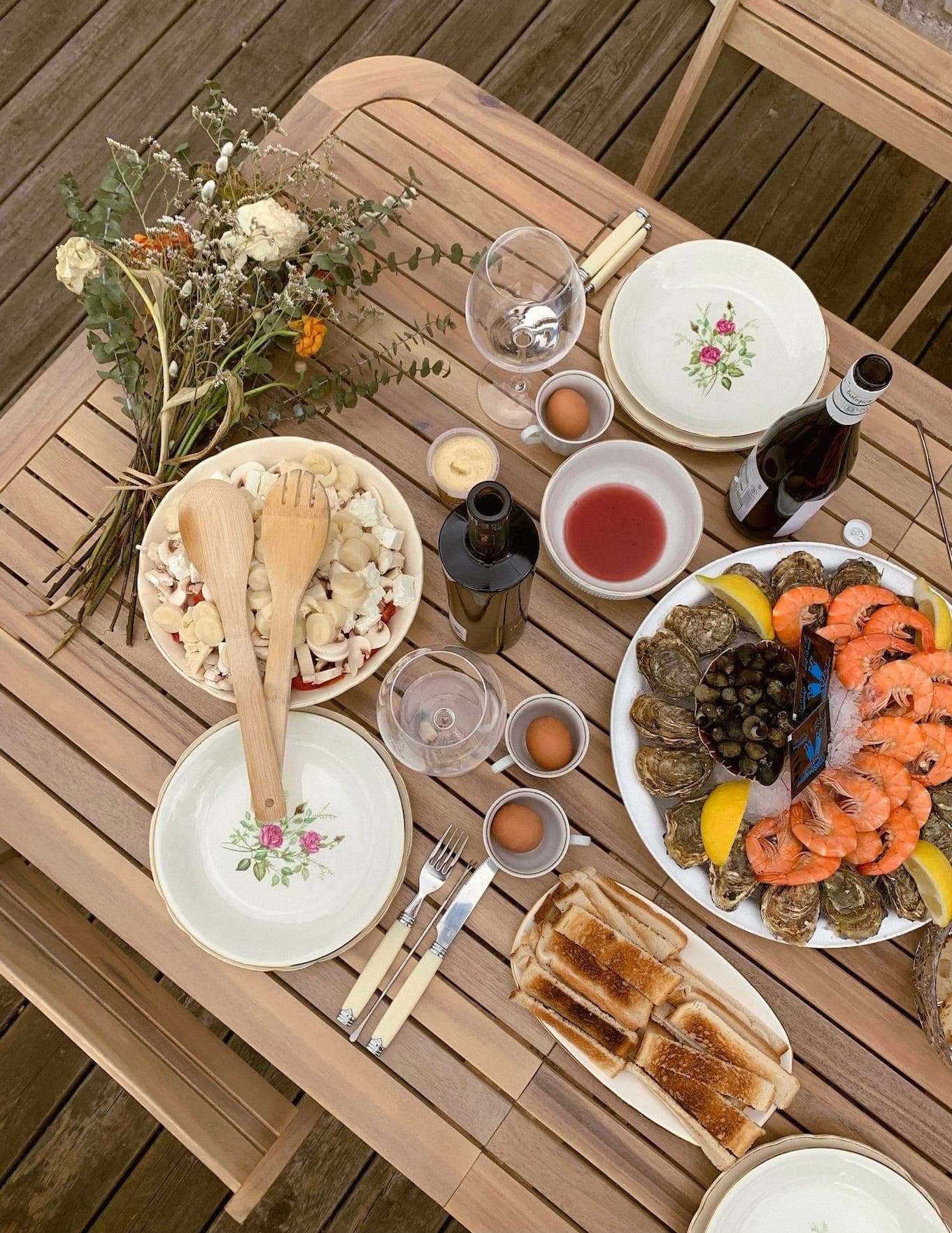 Local meal in the garden of L'Albizia.