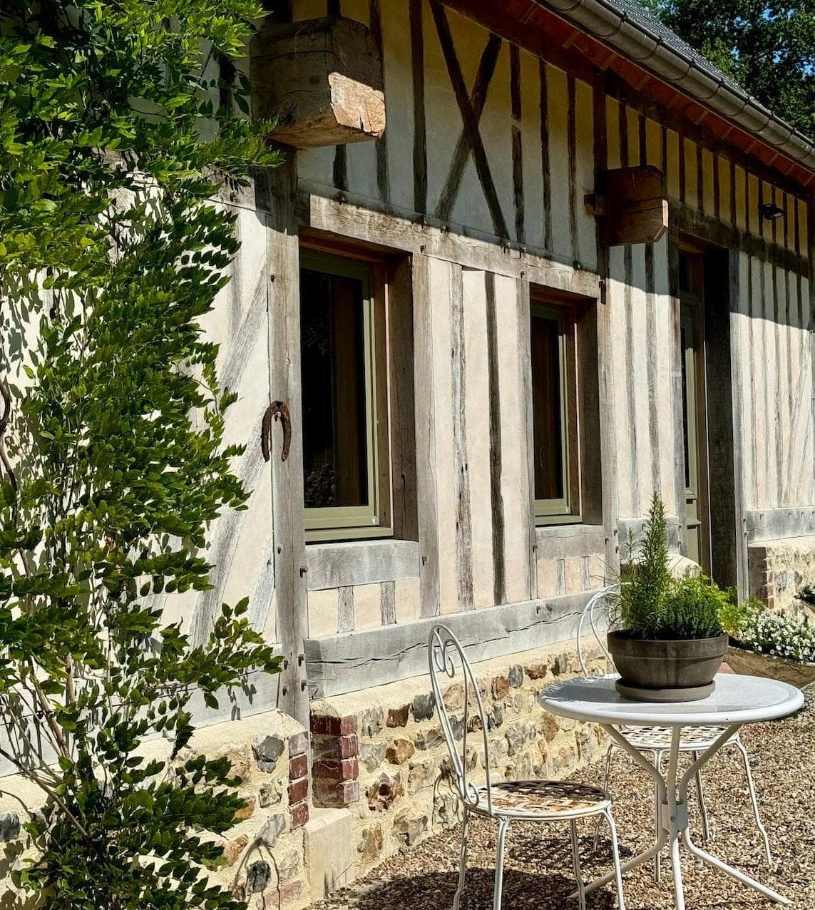 The half-timbered façade of Le Clos du Haut.
