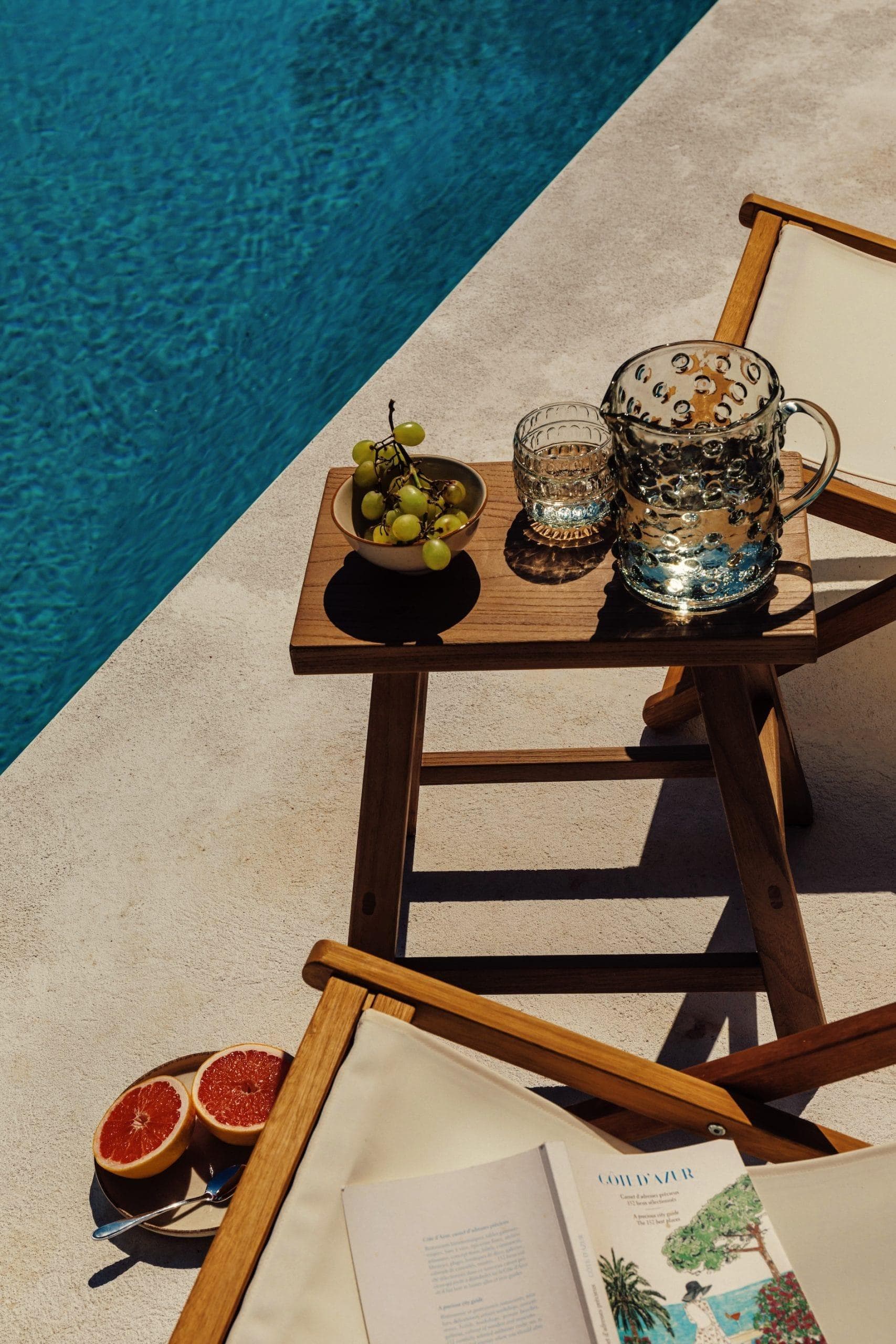 Farniente au bord de la piscine. © Alex Reyto