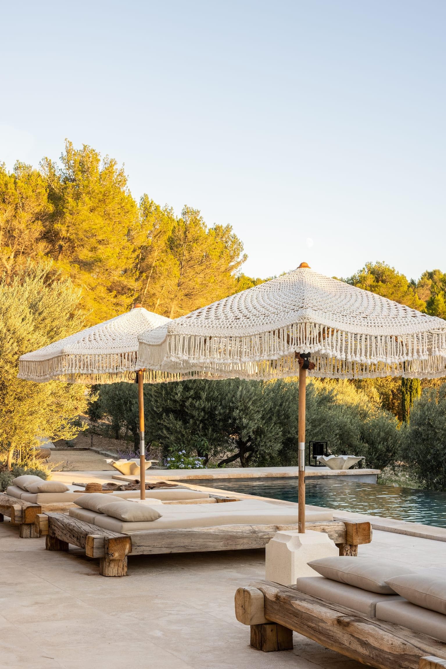 Sous le soleil exactement, le Mas des Baux ! © Victor Fritz