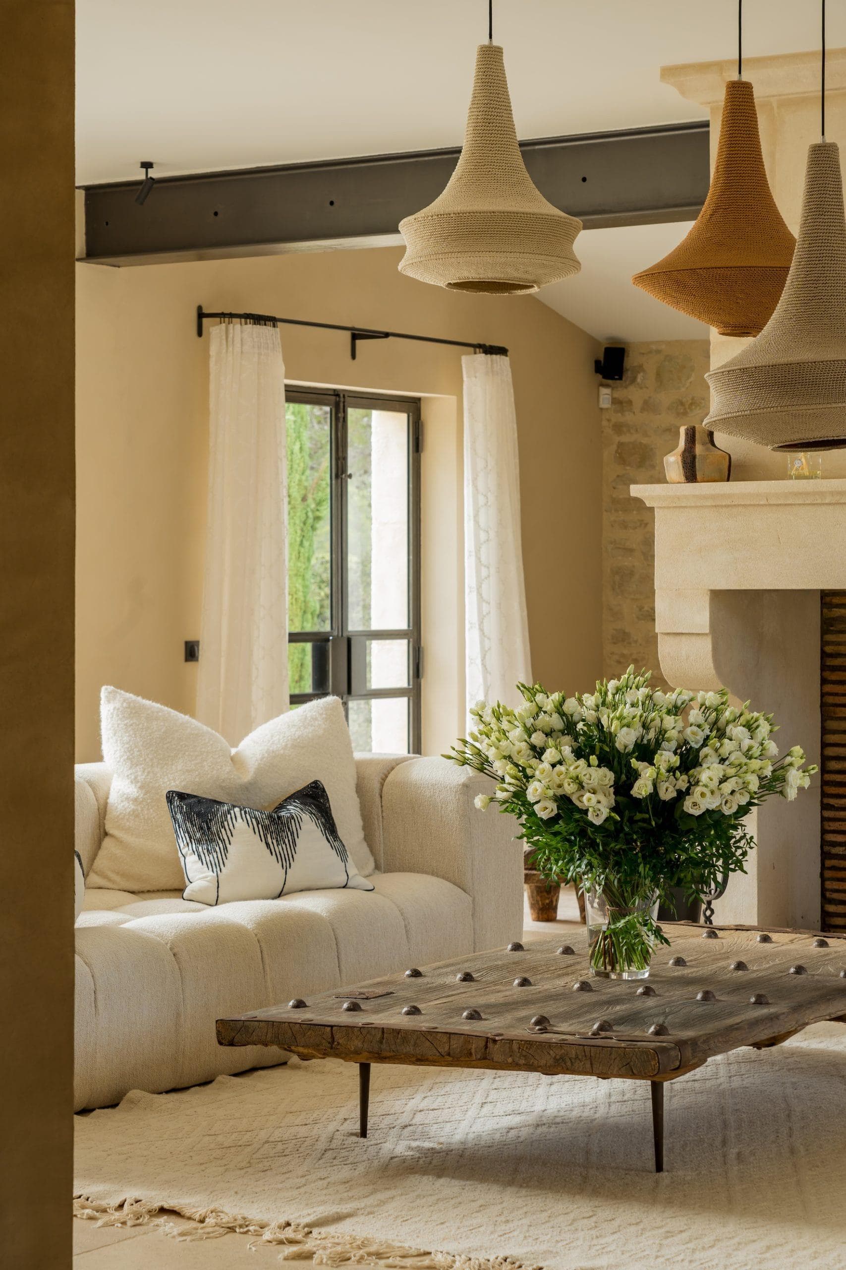 Le salon du Mas des Baux. © Victor Fritz