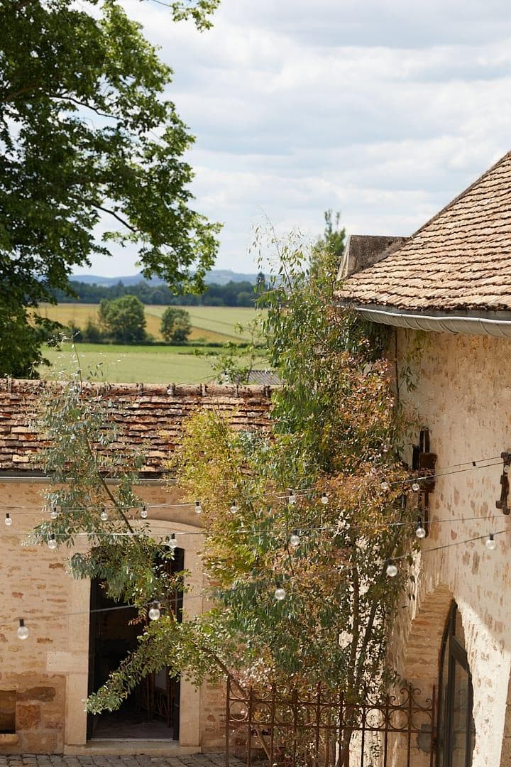Surrounding Le Clos des Ursulines: forests and fields.