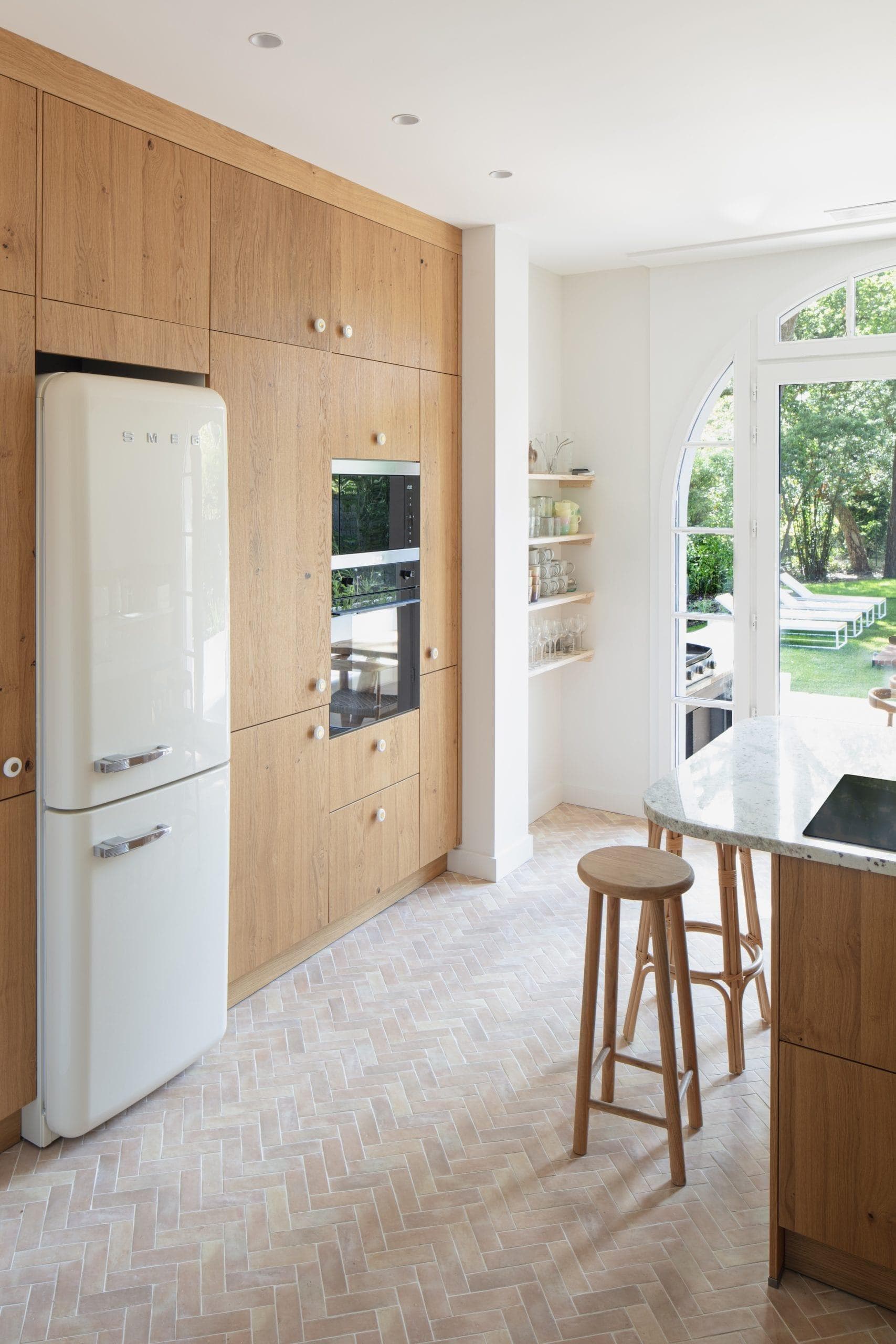 The bright, charming kitchen perfect for whipping up delicious Landes specialties.