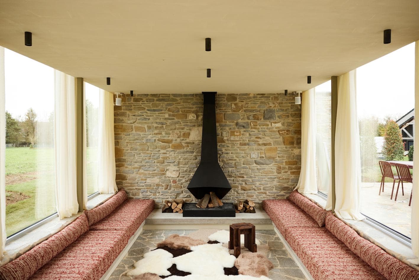 The living room at Maison Oscar