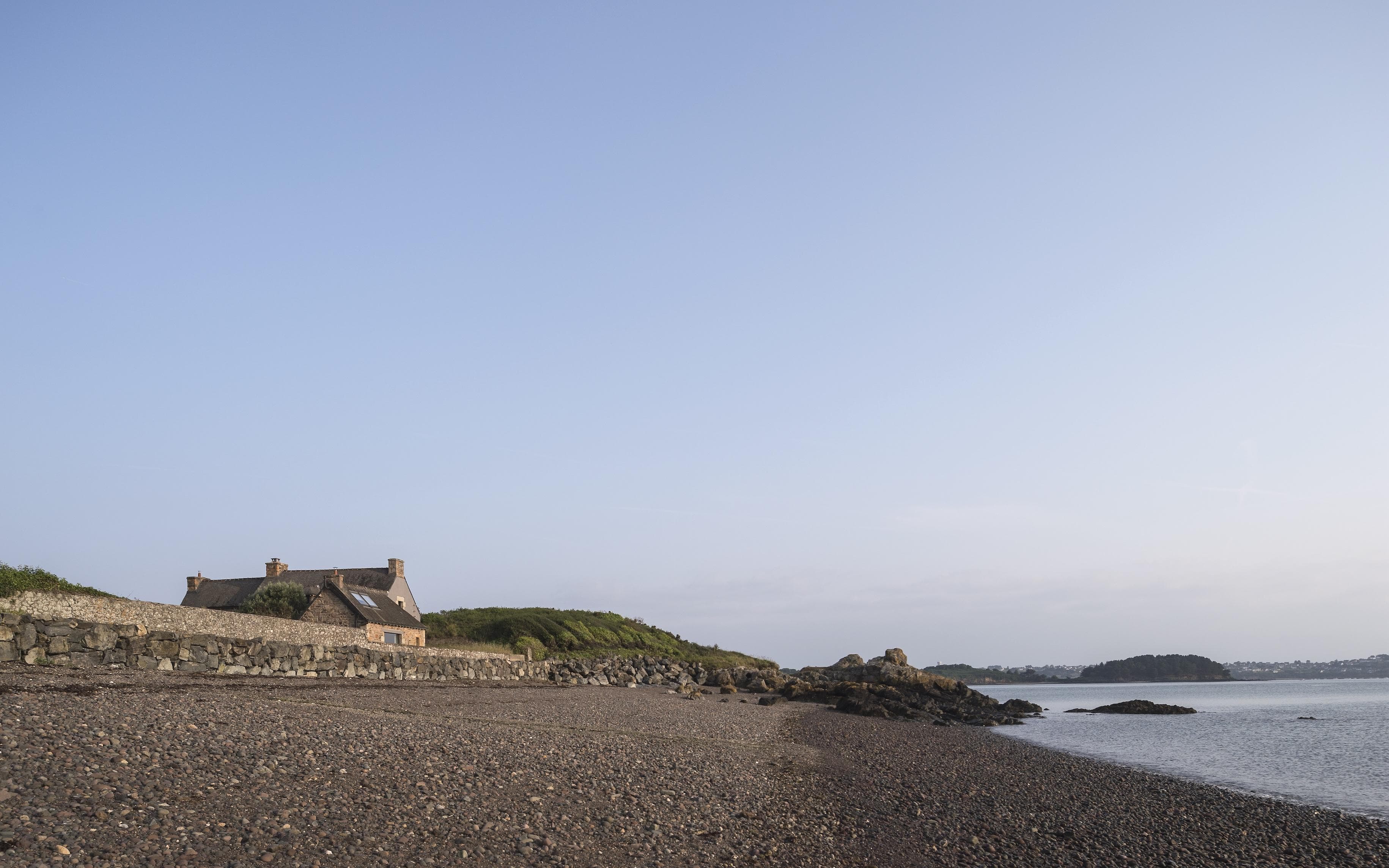 Au bout du jardin, la mer. © Patrick Miara