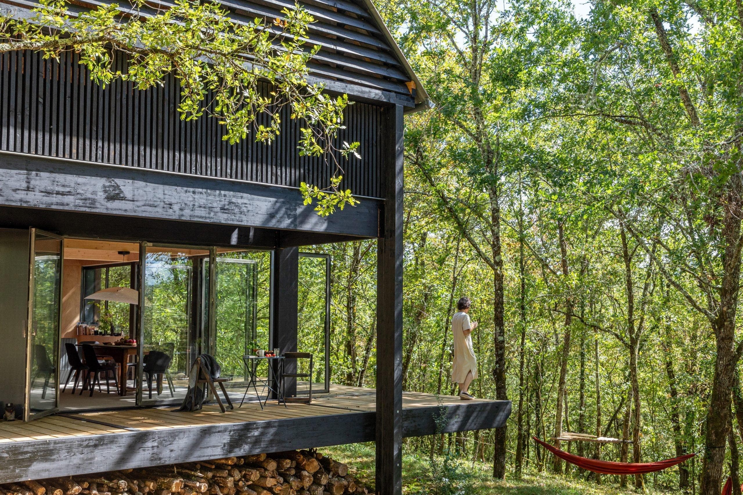 Let’s live perched at La Petite Maison Noire!