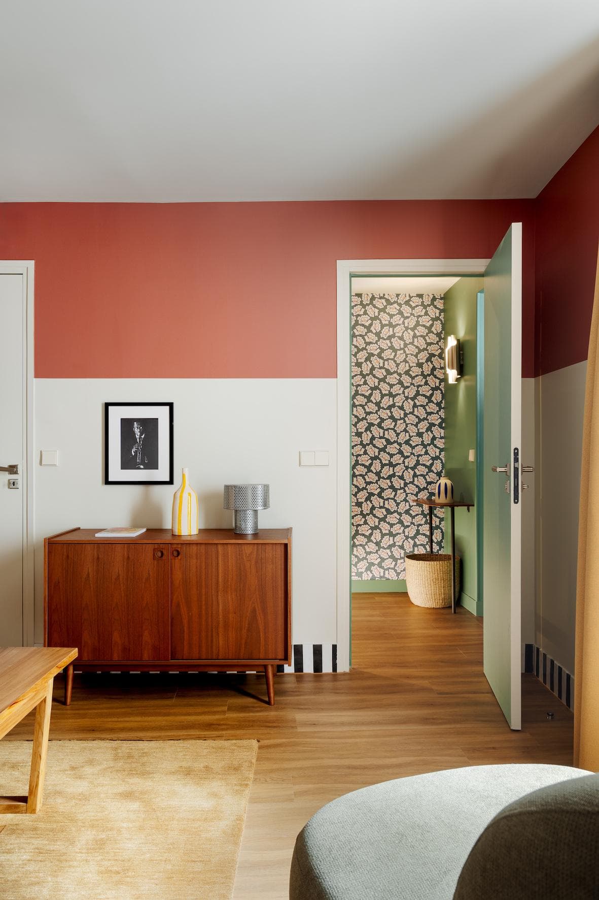 Bienvenue à Carrières, repaire vintage et coloré.