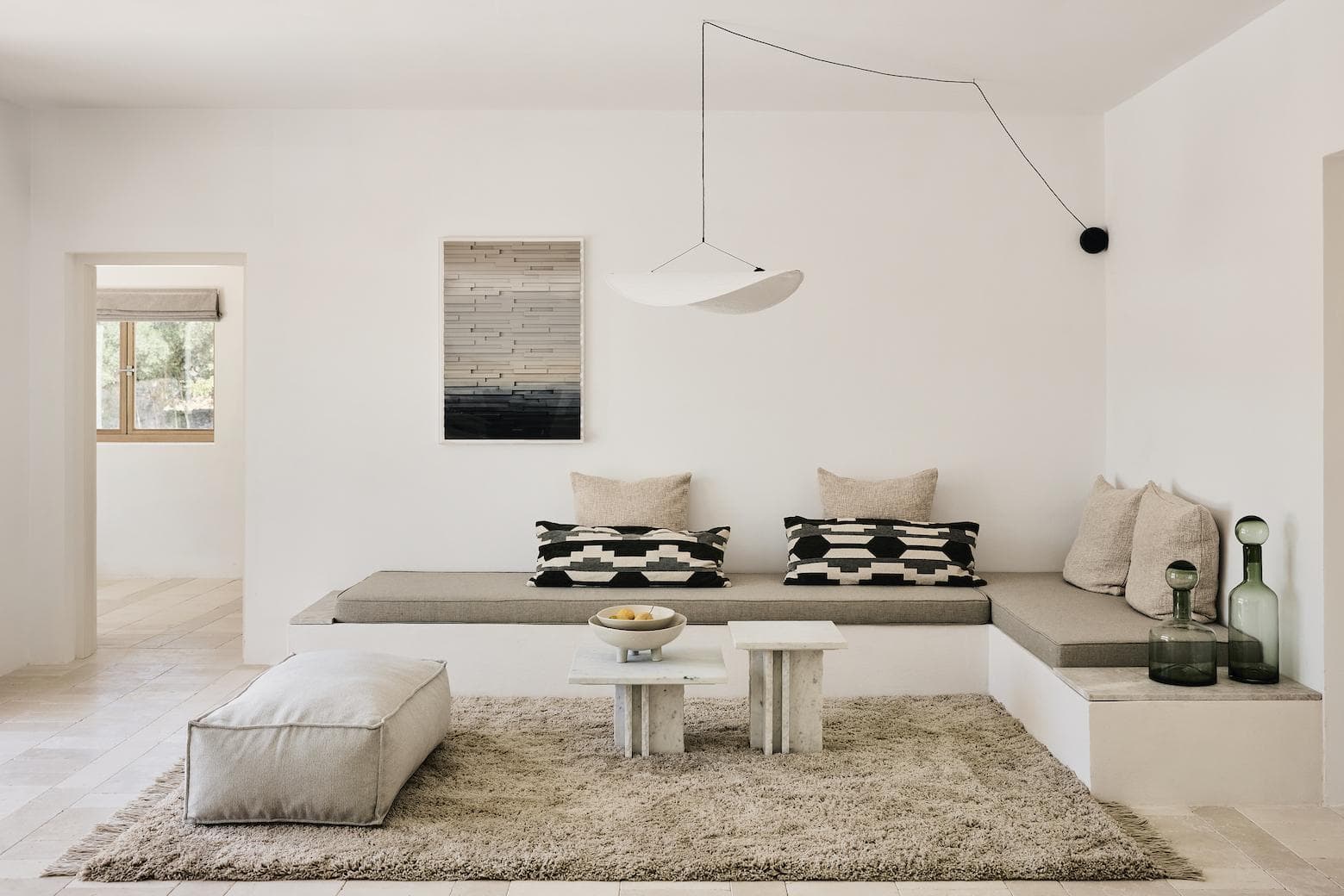 Le salon, minimaliste au possible. © Anders Schonnemann