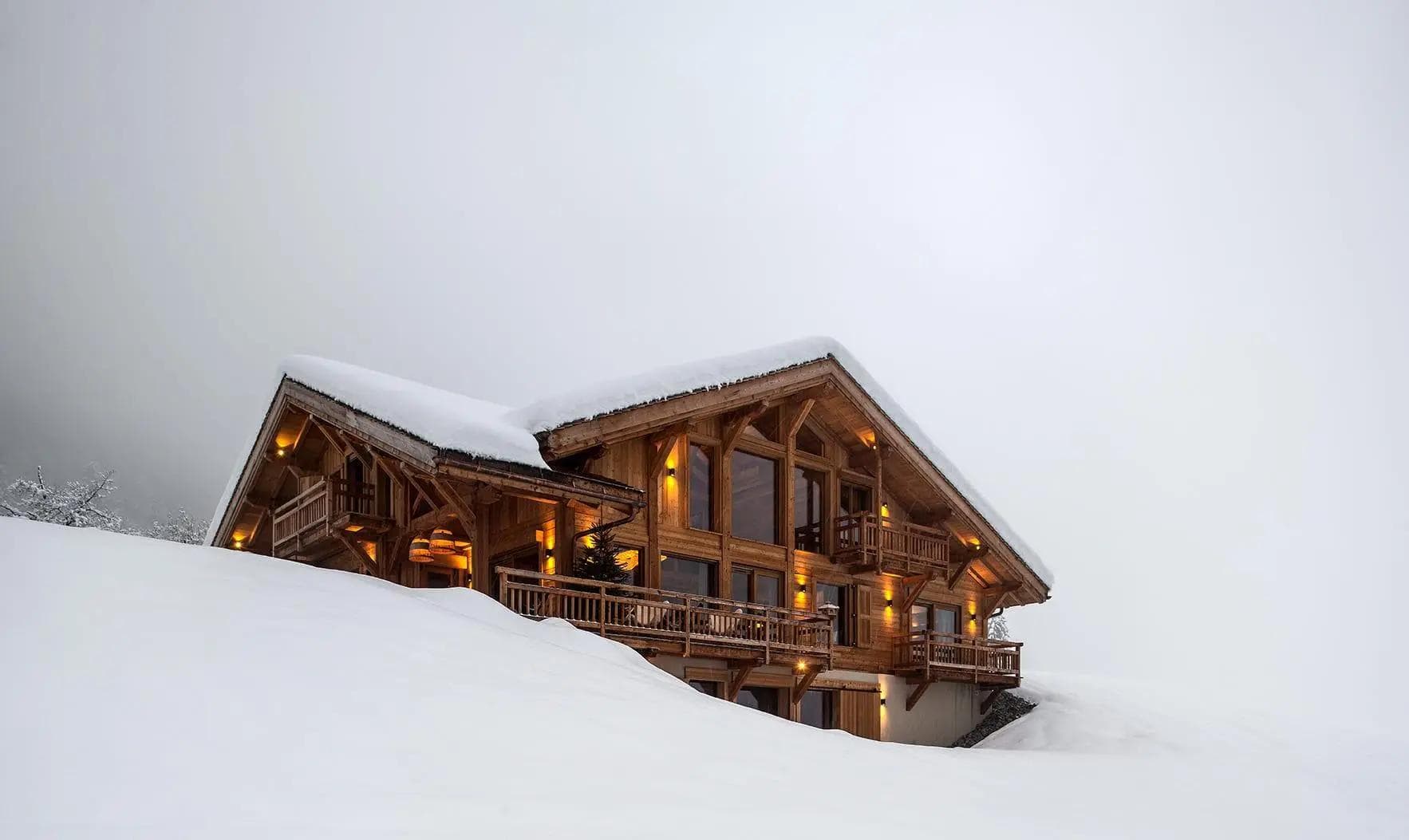 Chalet Les Granges perched in the heart of the snow.