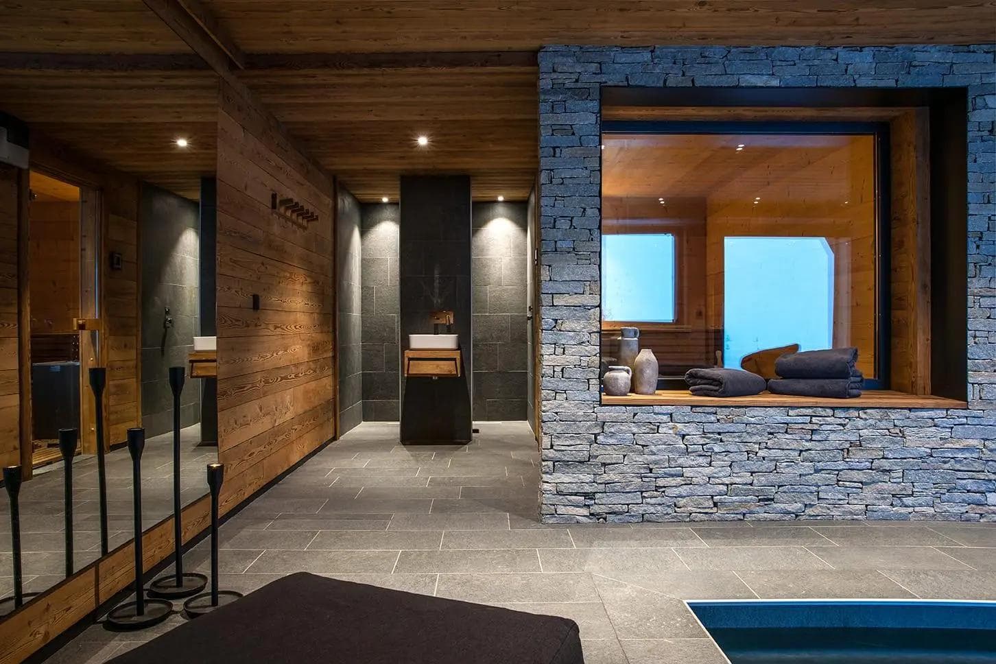 Relaxation Spaces at Chalet Les Granges: Pool and Sauna