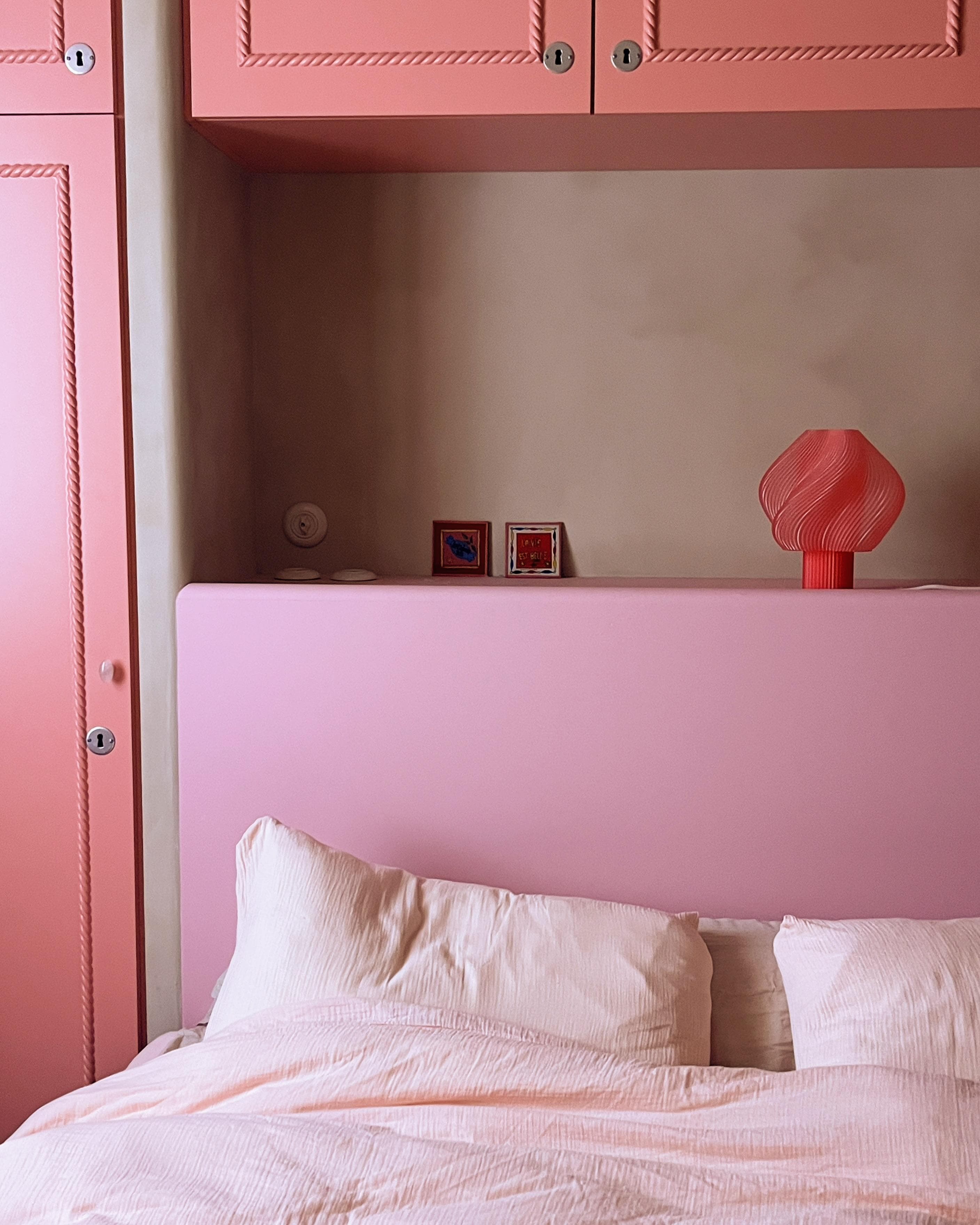 The Pink Room at Goudes Mood in Marseille. © Camille Yolaine