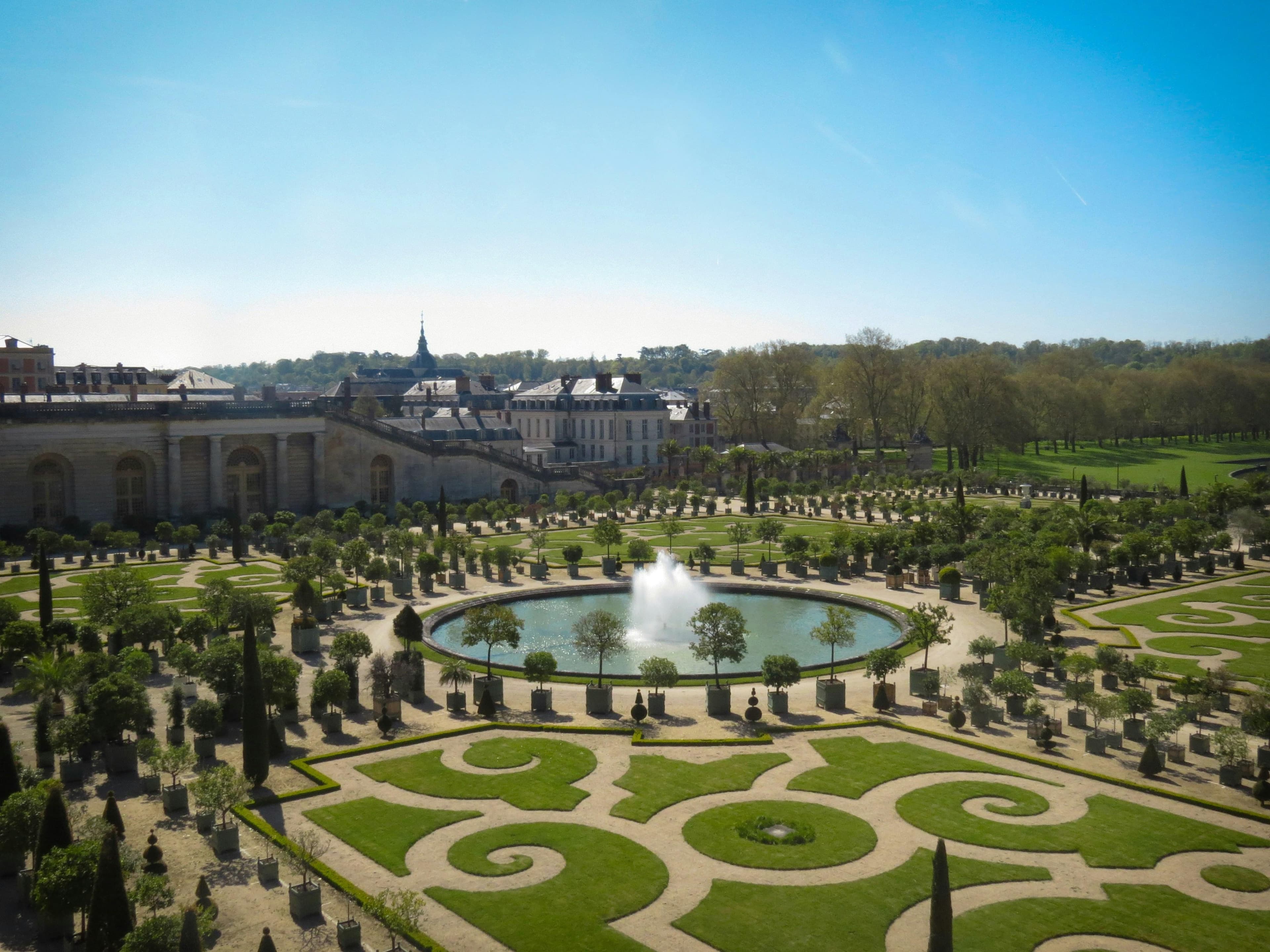 View over the stunning gardens of Versailles. © Hugo Herrera