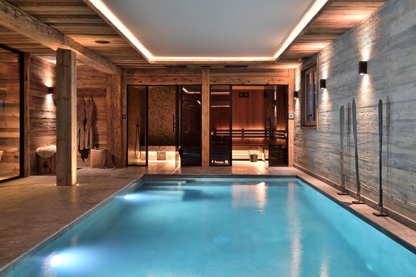 Swimming pool at Chalet De la Croix.