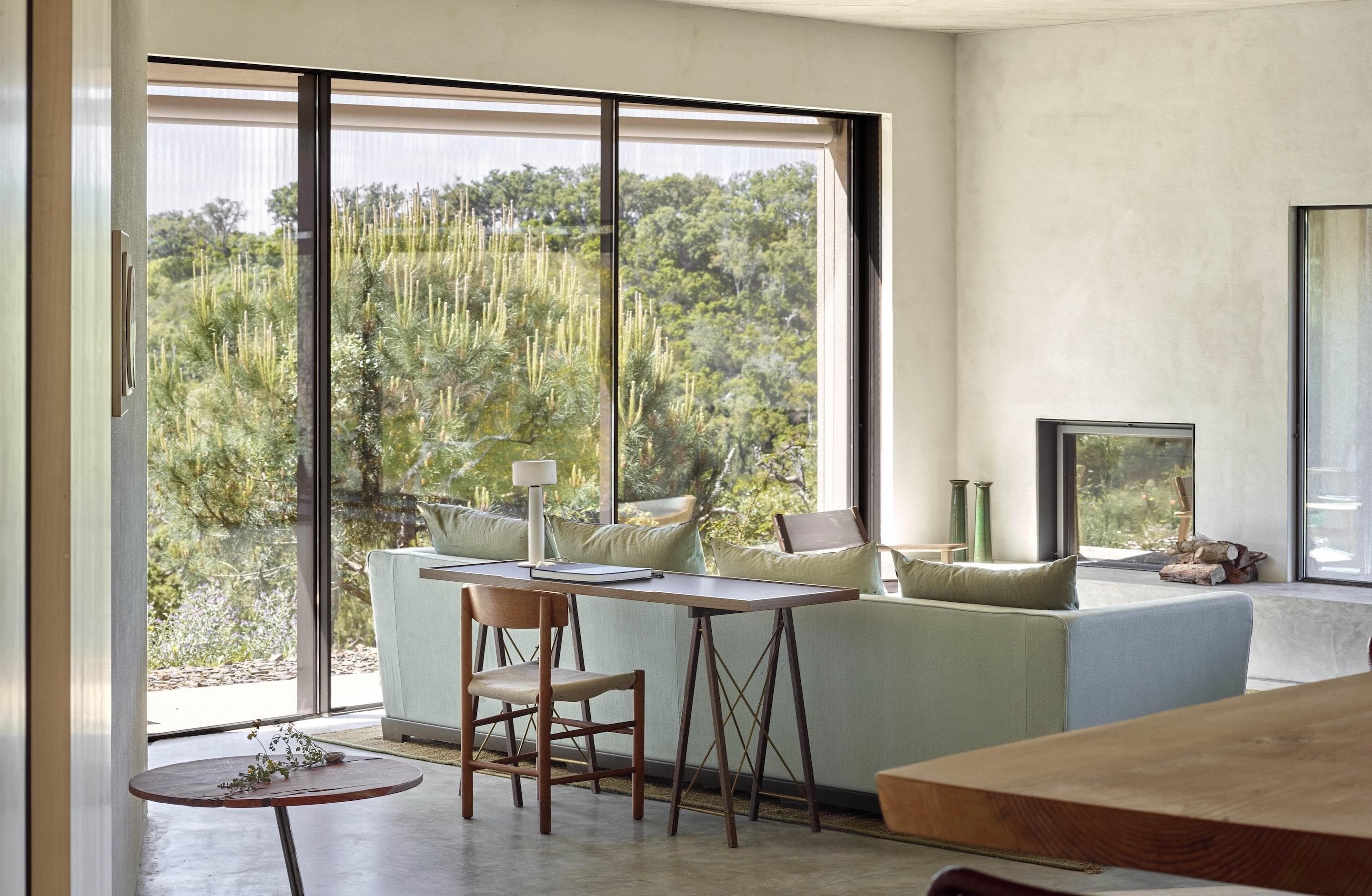 The living room, open to nature. © Jan Liergois