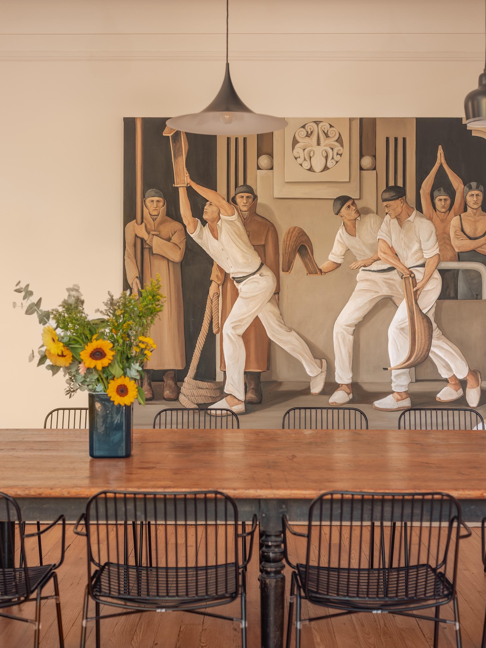 In each of the Les Maisons Fabel, art takes center stage.