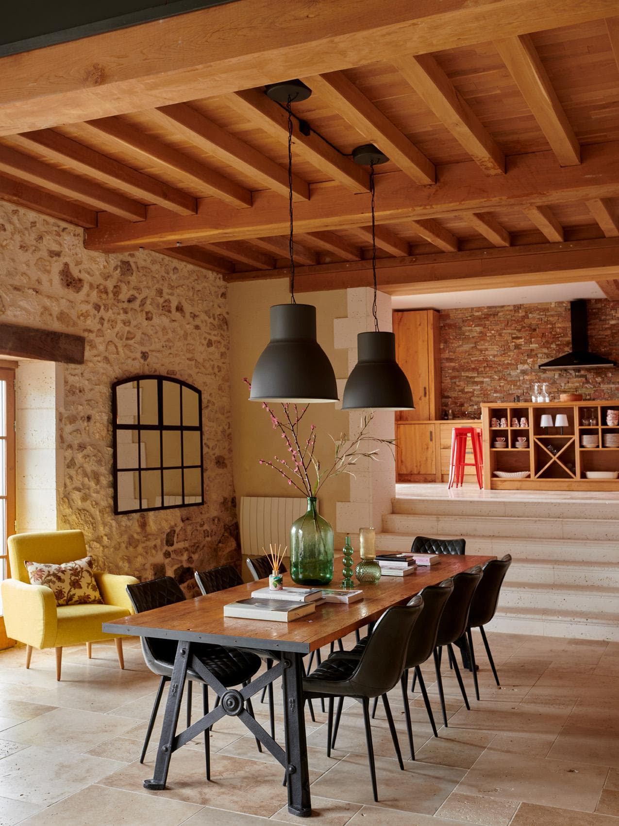 La salle à manger-salle de séminaire.